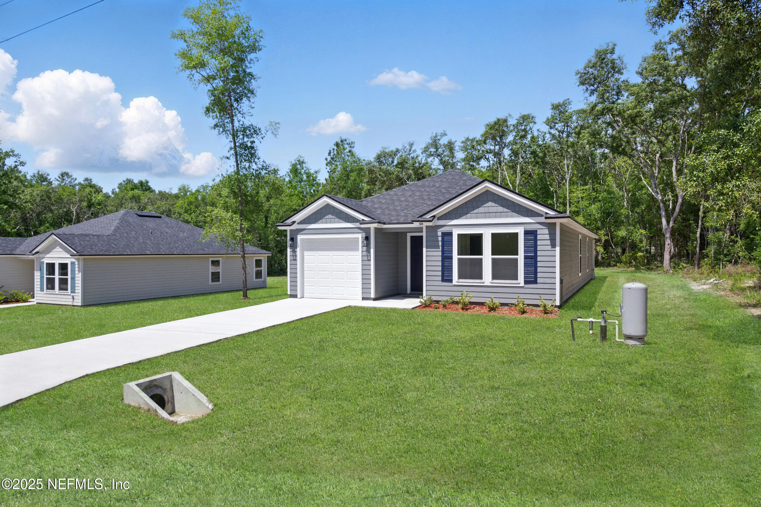 323 RUSTIC Road