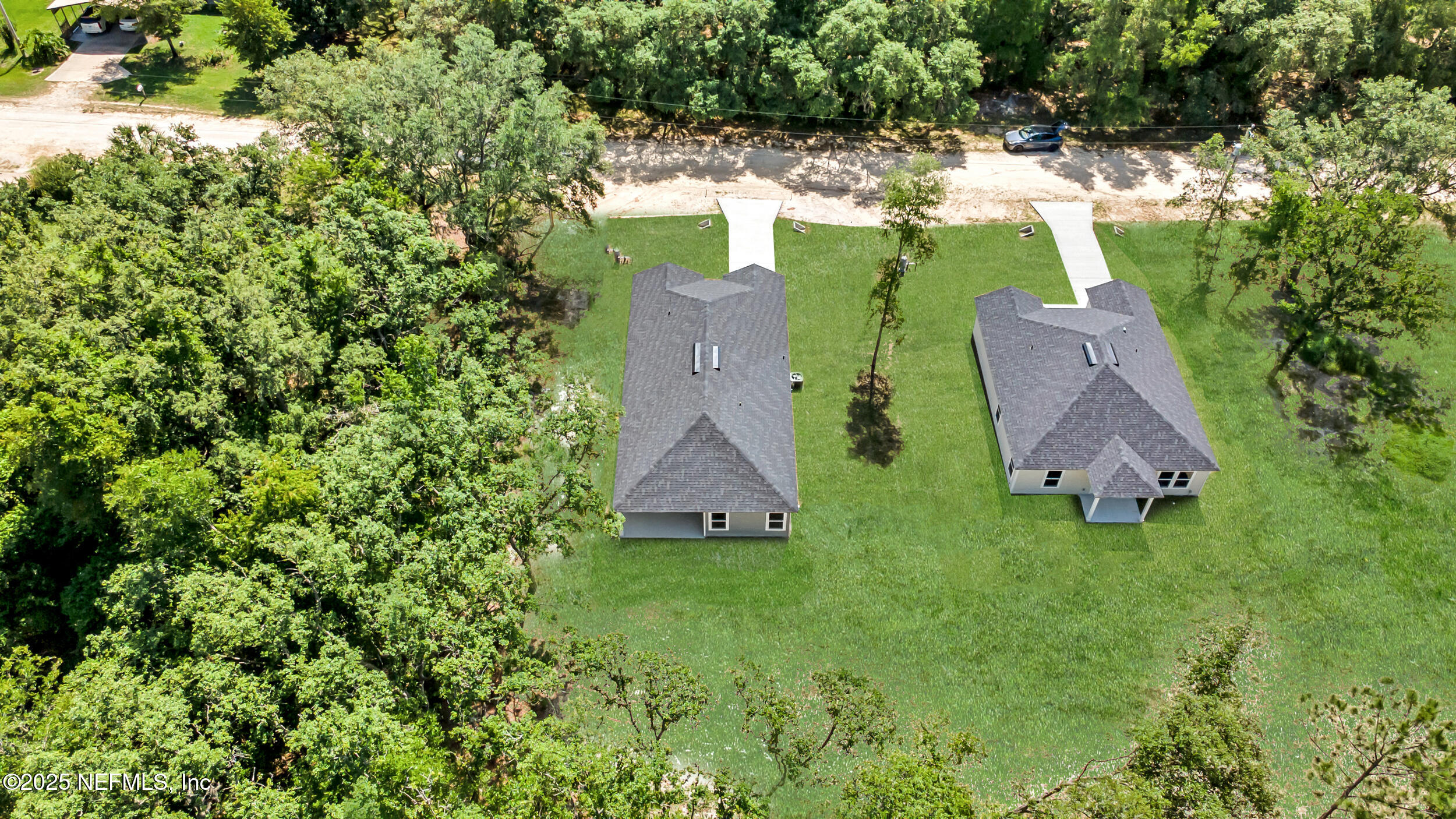 323 RUSTIC Road