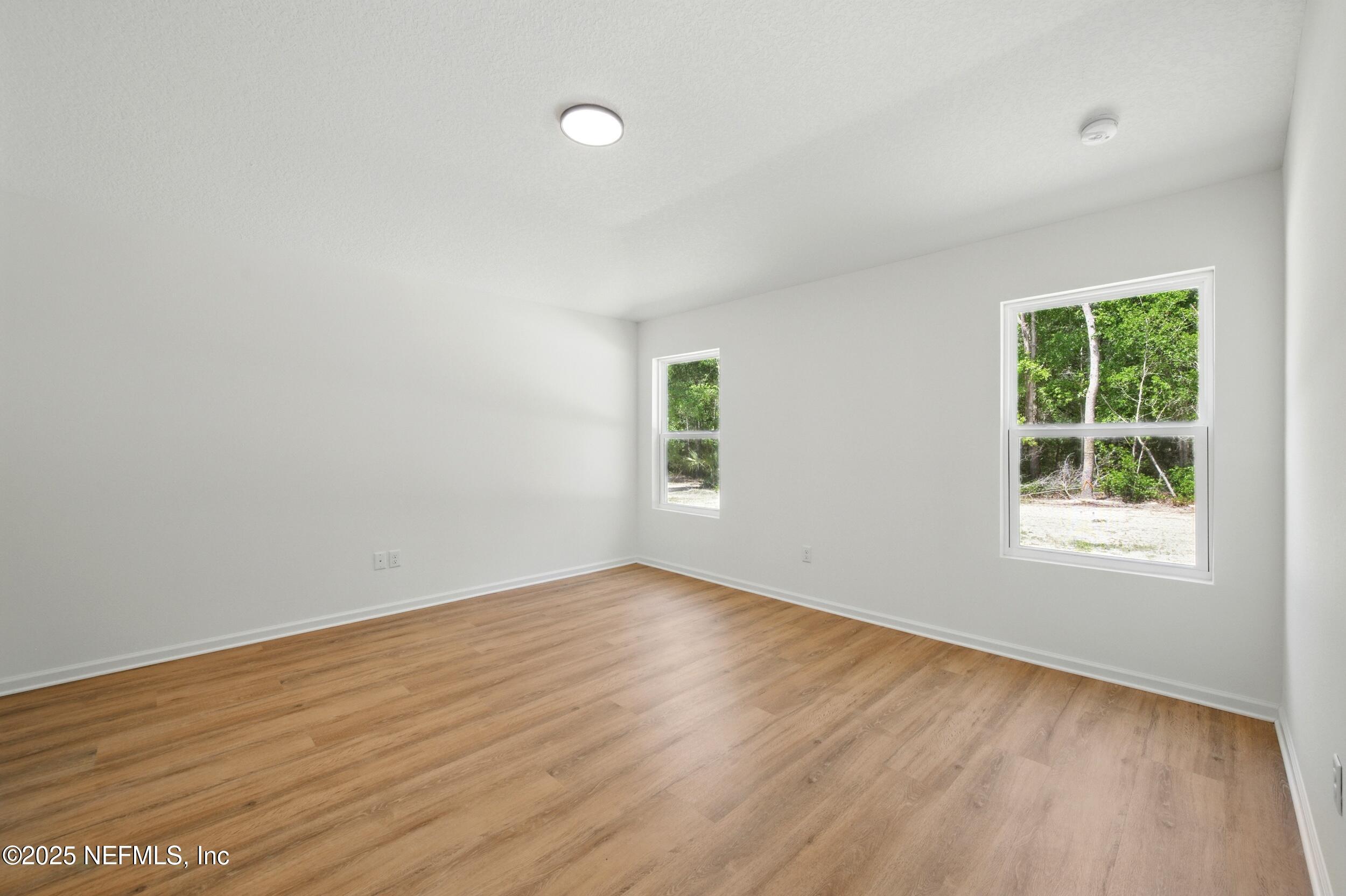323 RUSTIC Road