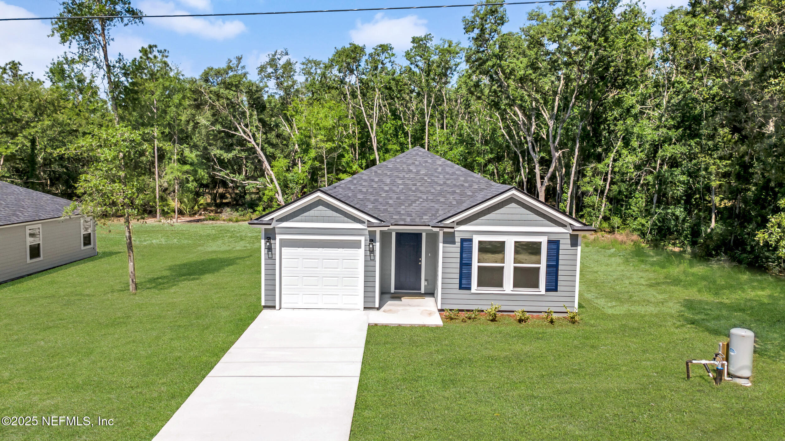 323 RUSTIC Road