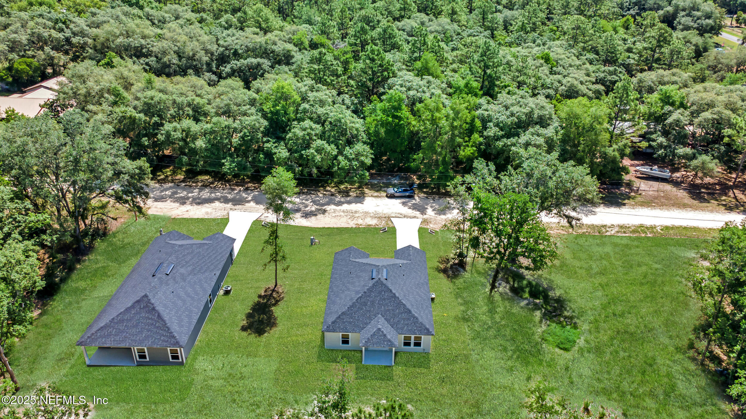 325 RUSTIC Road