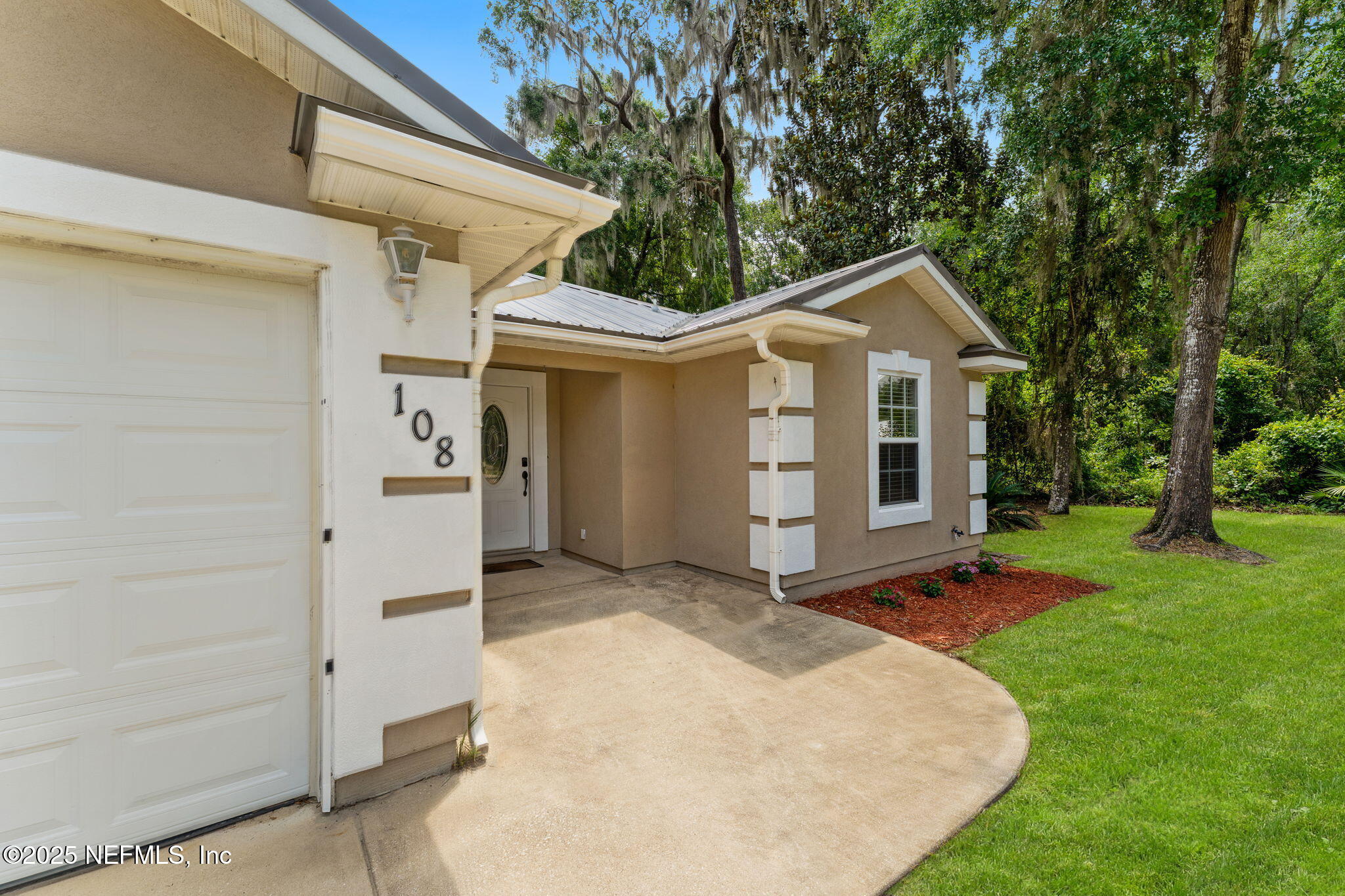 108 OAKWOOD Road