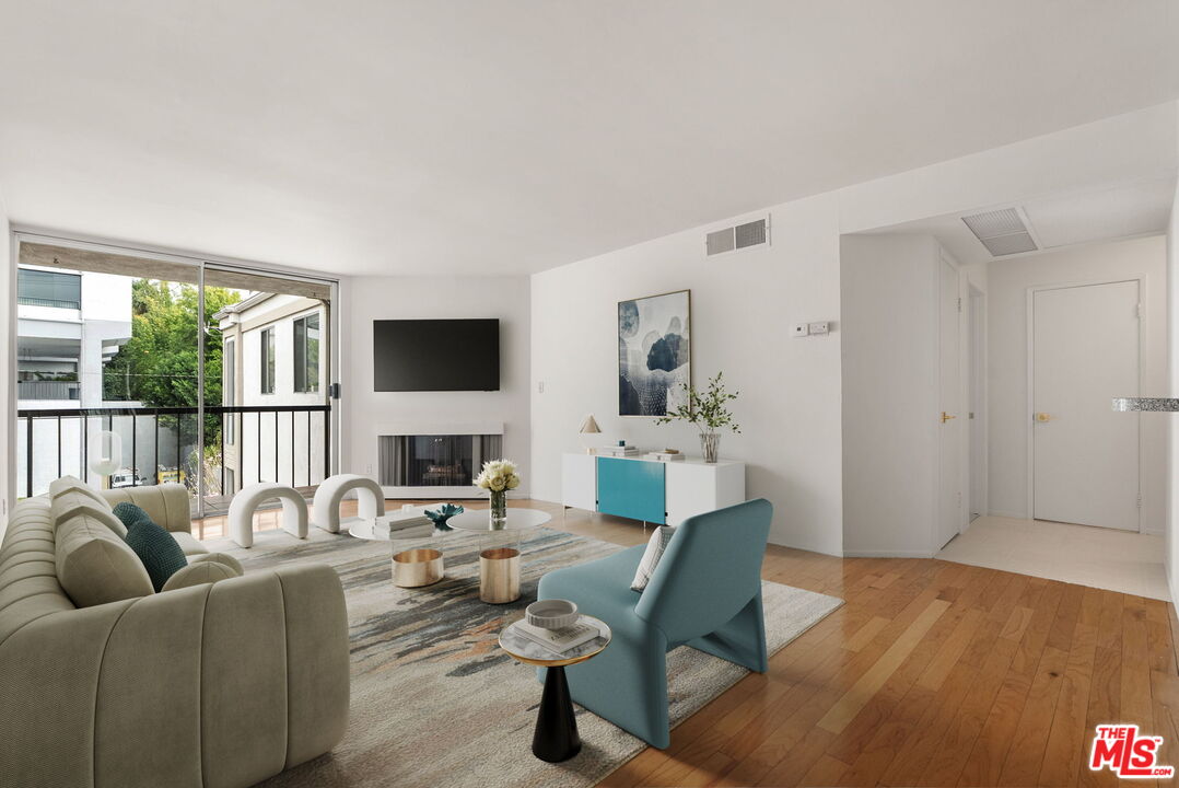 8530 Holloway Dr Unit: 309