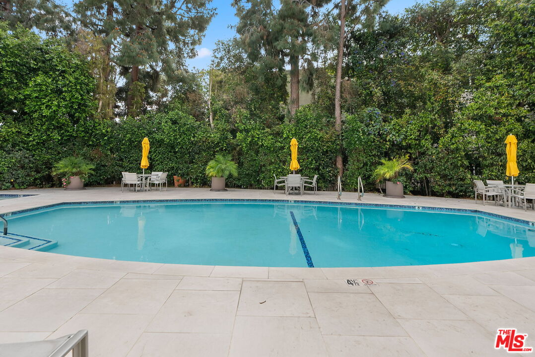 8530 Holloway Dr Unit: 309