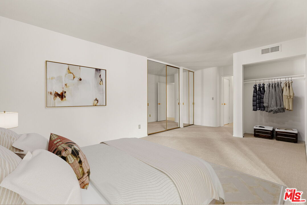 8530 Holloway Dr Unit: 309