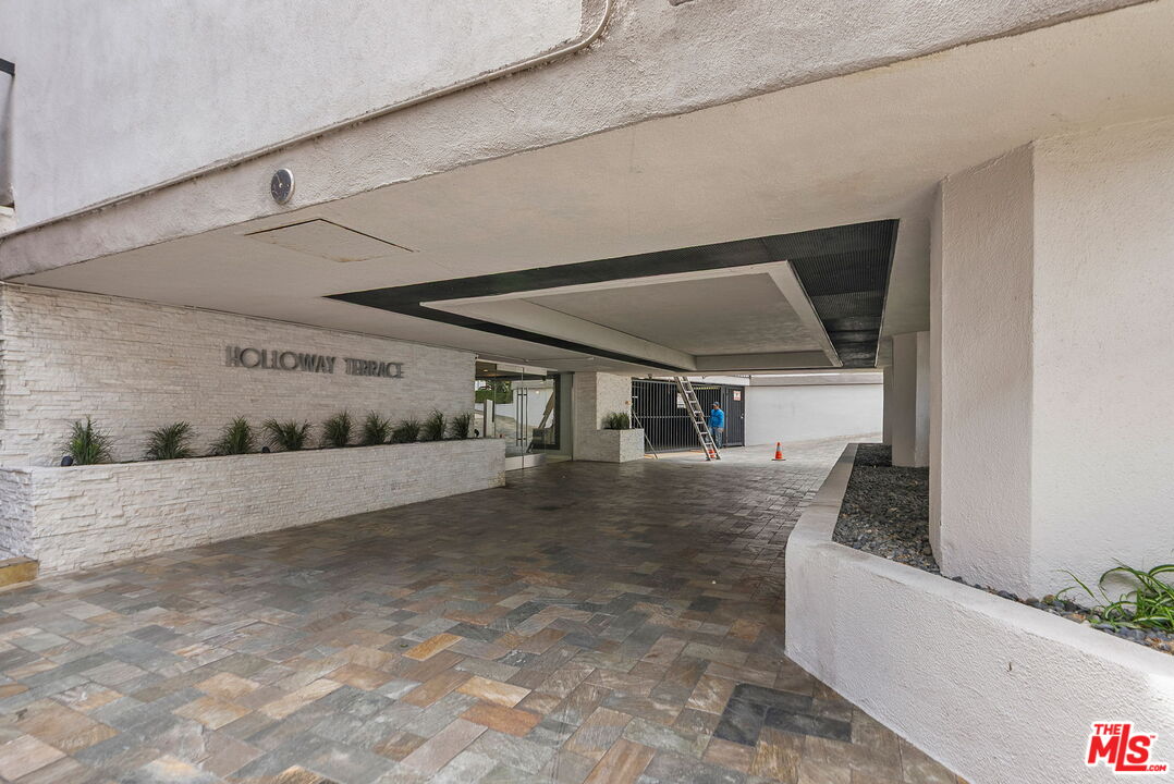 8530 Holloway Dr Unit: 309