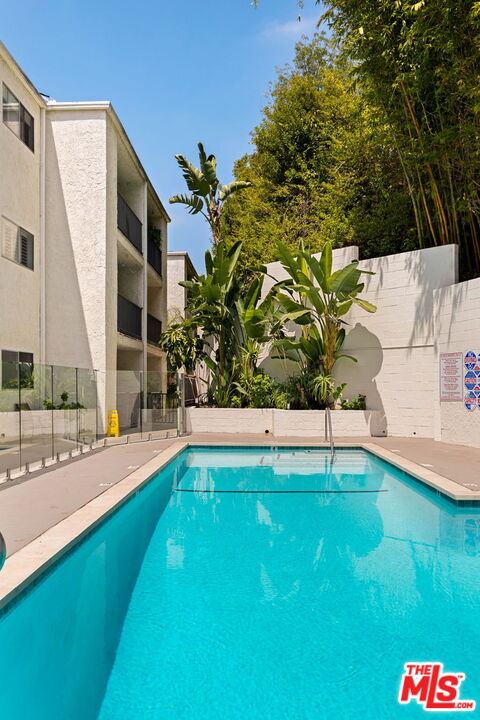 1230 Horn Ave Unit: 419