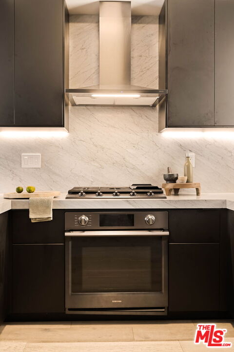 6001 Carlton Way Unit: 209
