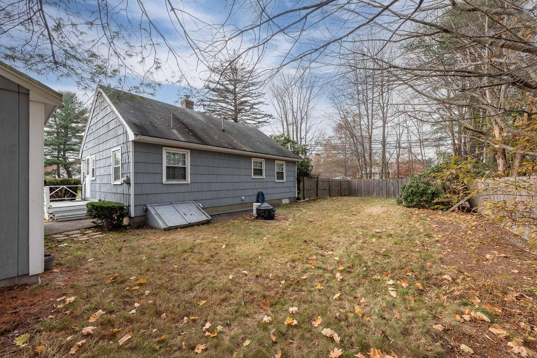 2 Fieldcrest Drive