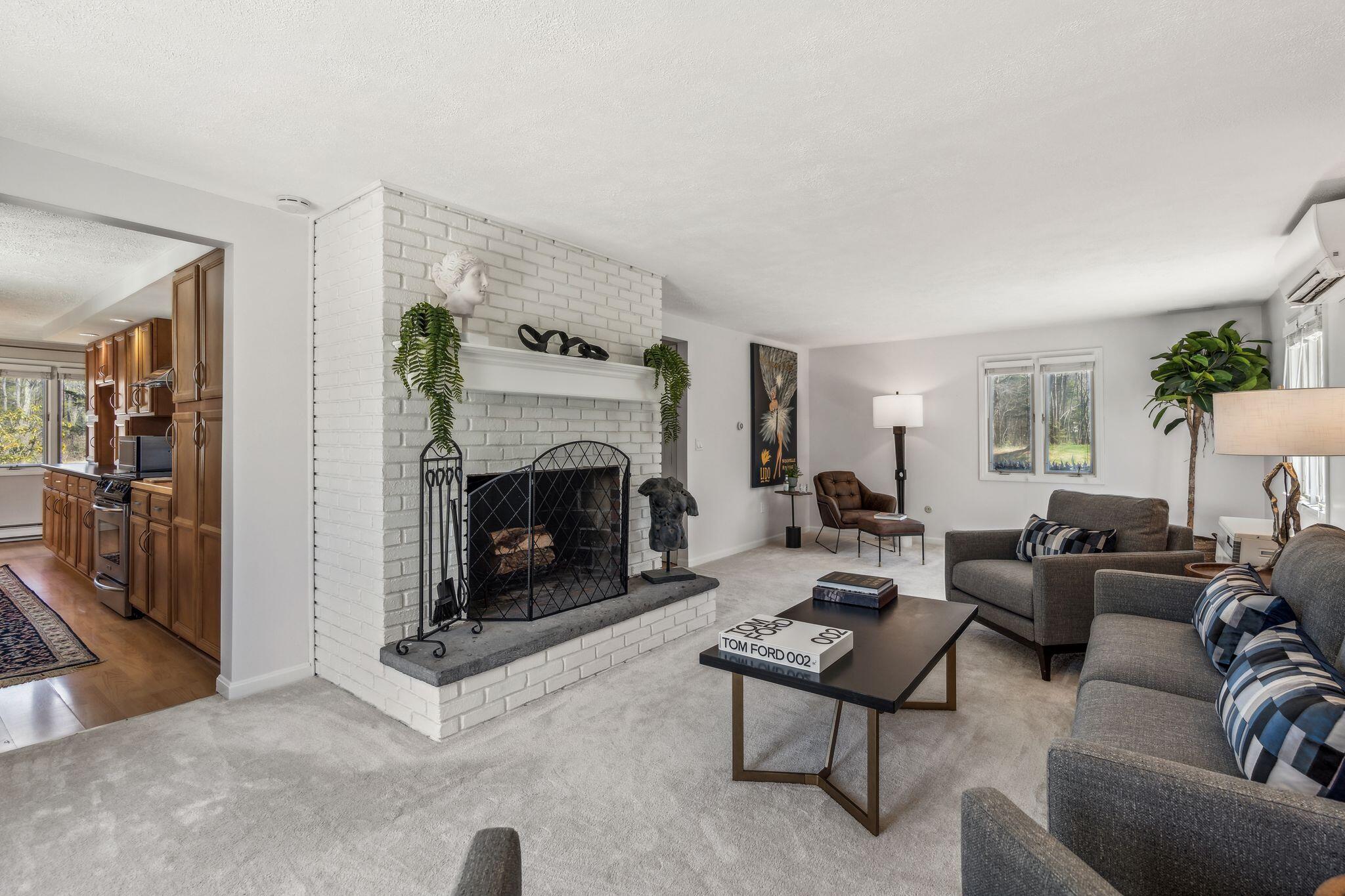1 Canterbury Circle