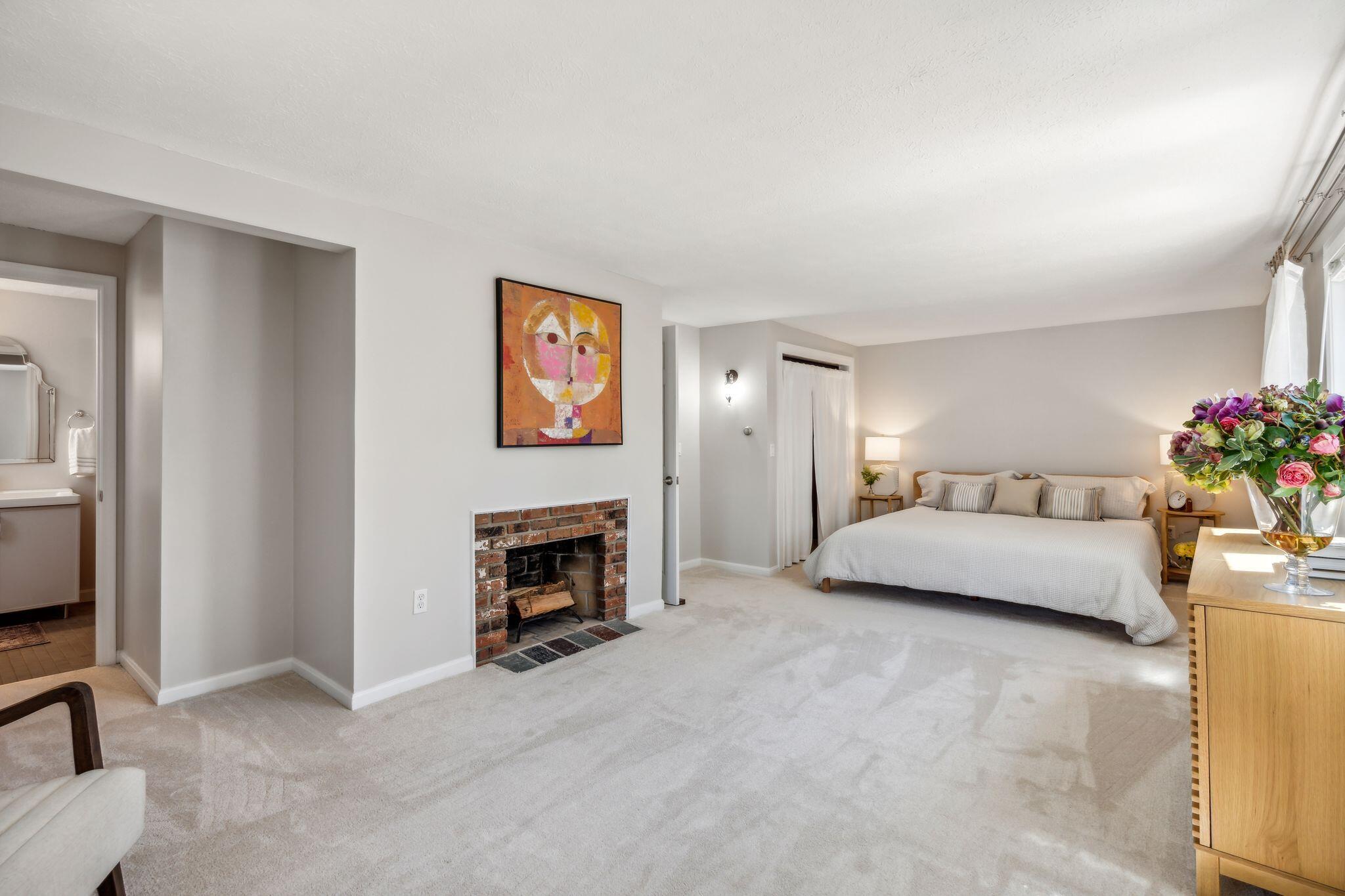 1 Canterbury Circle