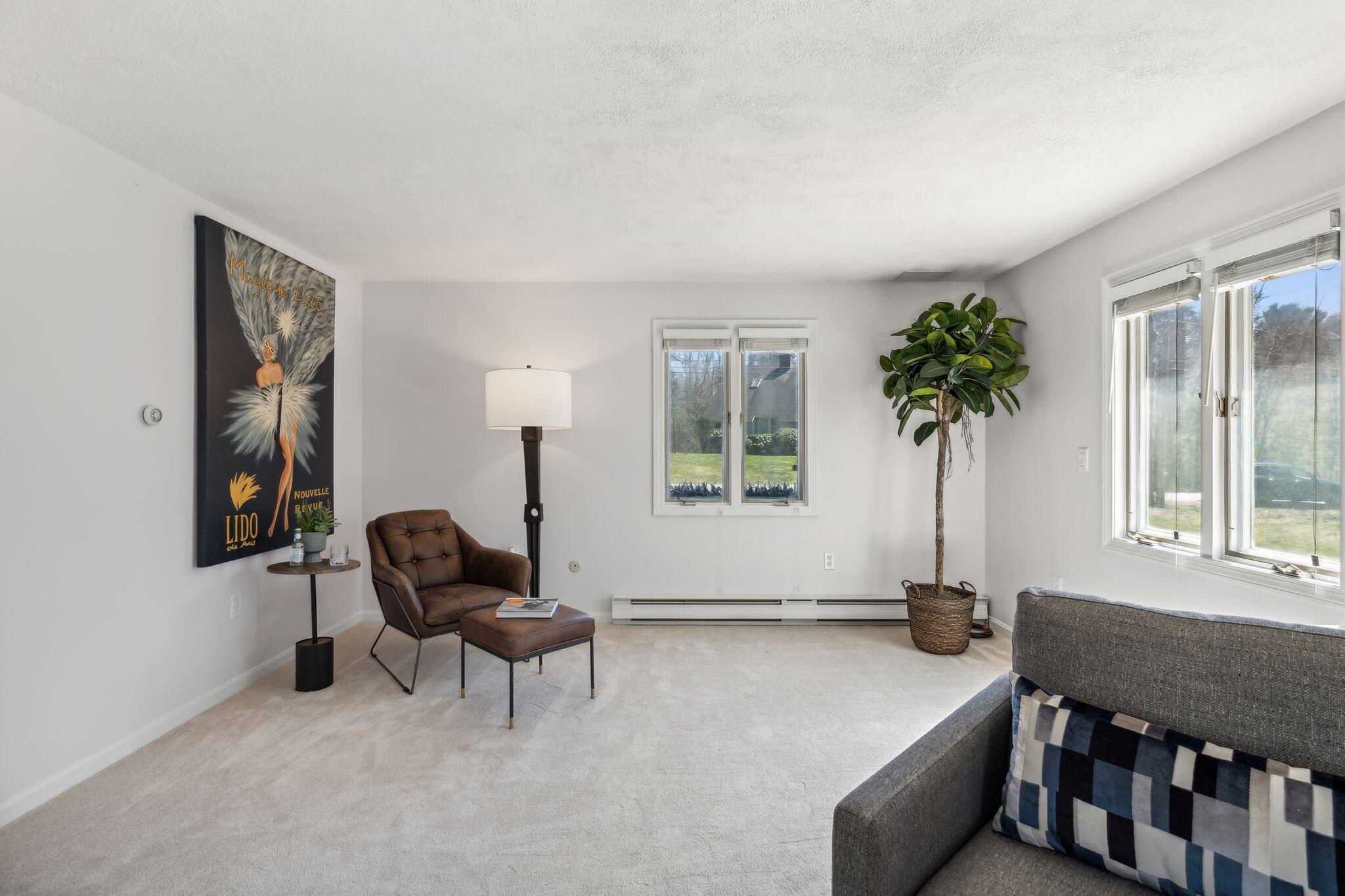1 Canterbury Circle