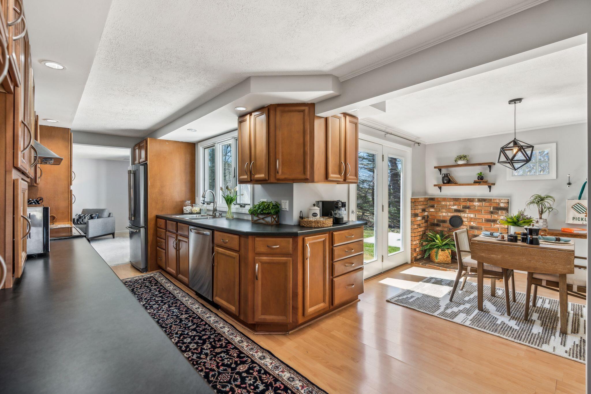 1 Canterbury Circle