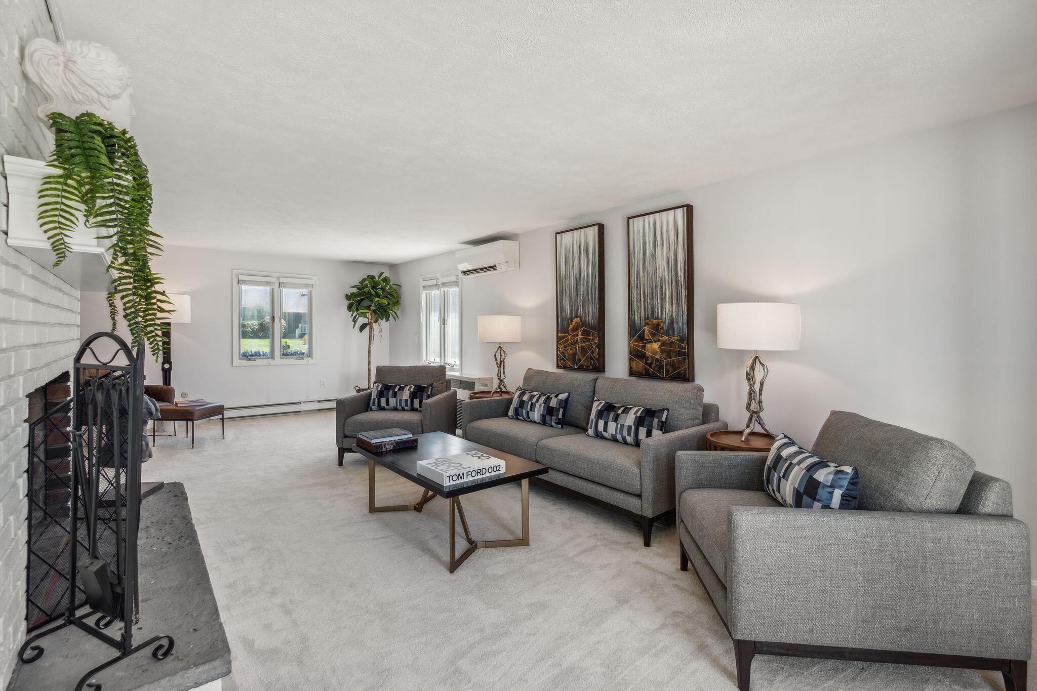 1 Canterbury Circle