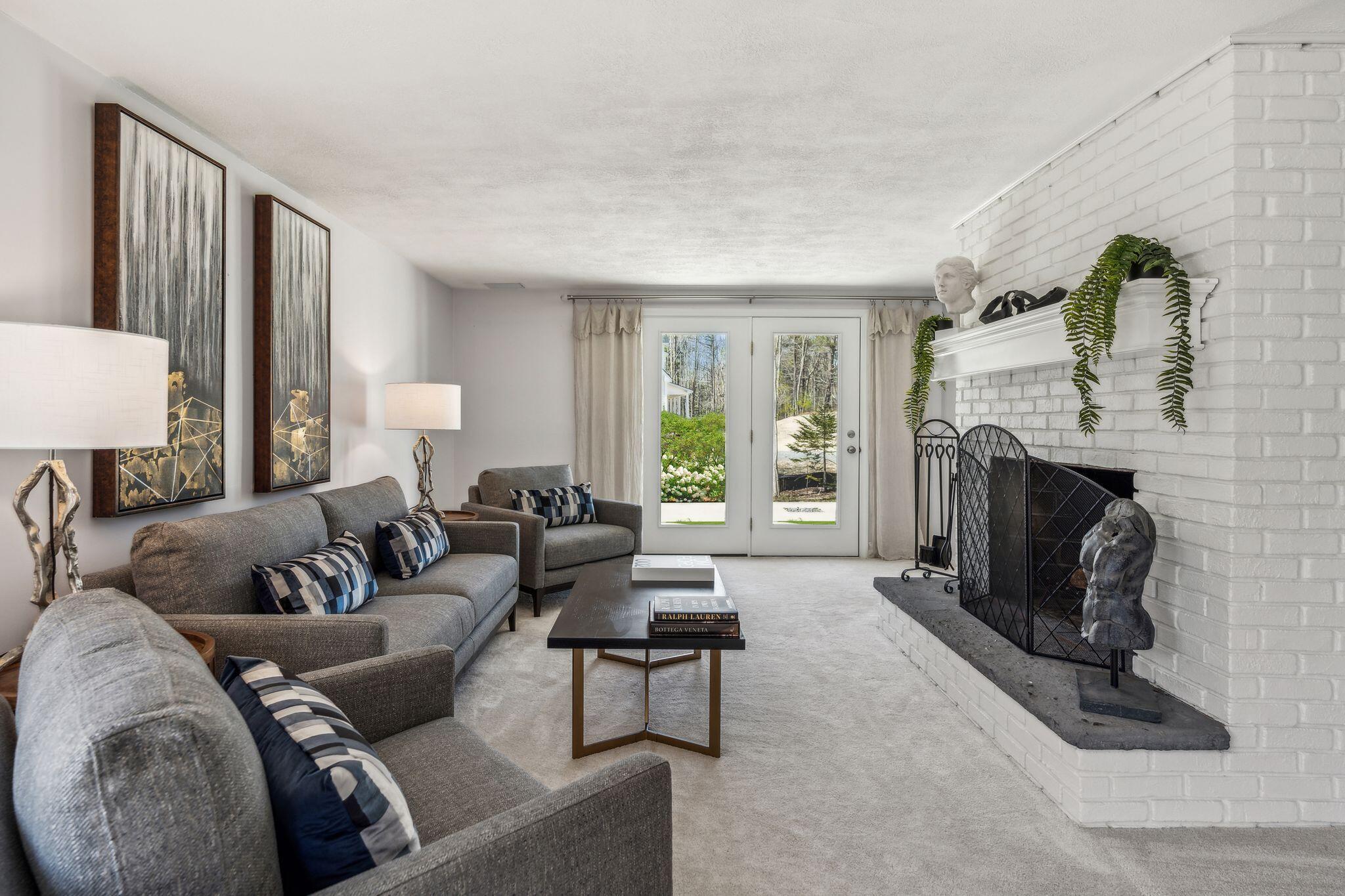 1 Canterbury Circle