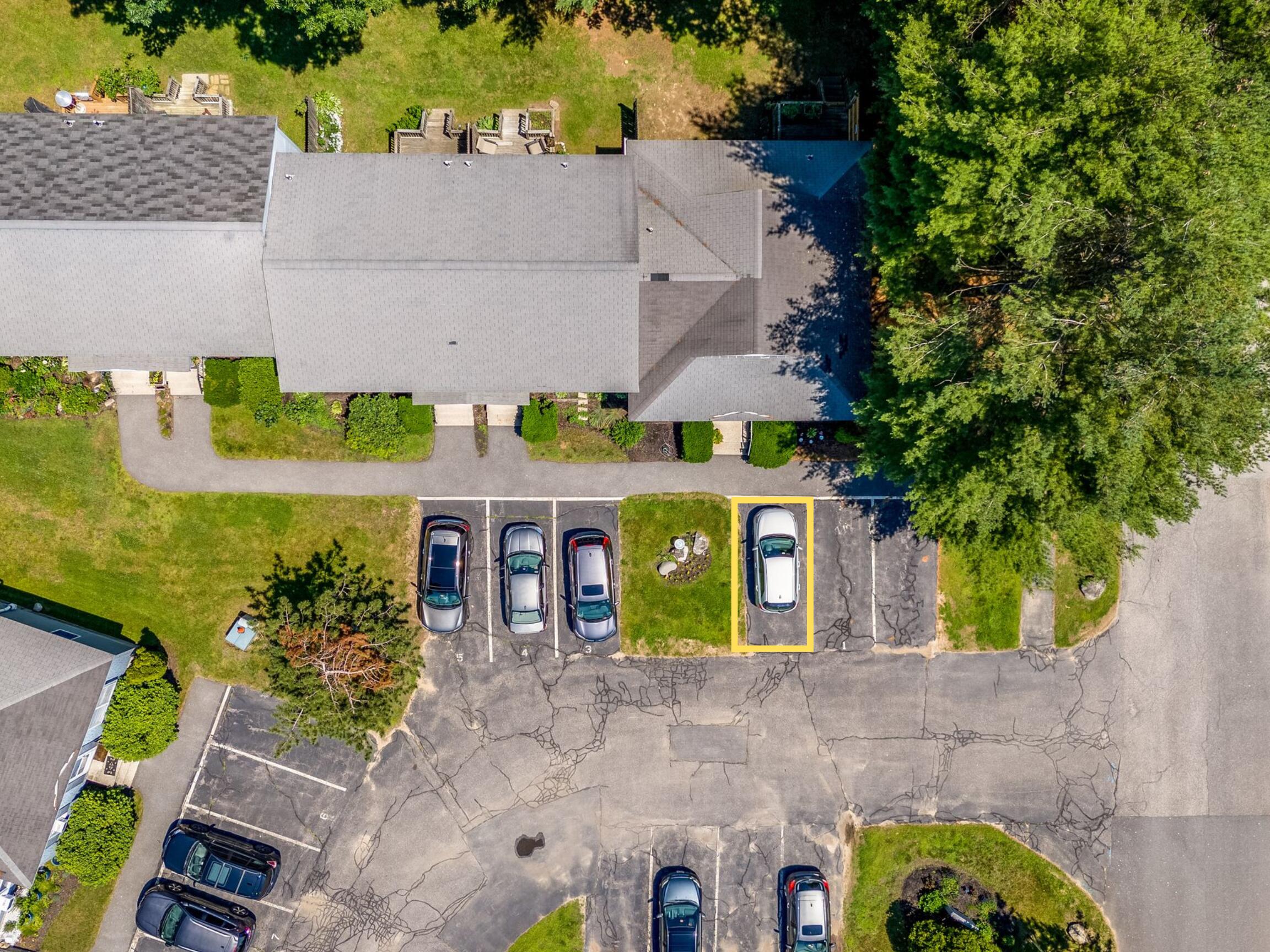 2 Northwood Drive, 2