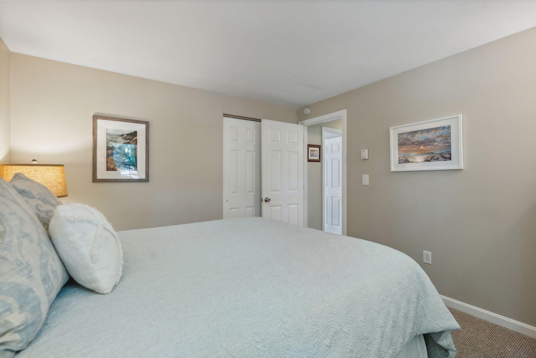 2 Northwood Drive, 2