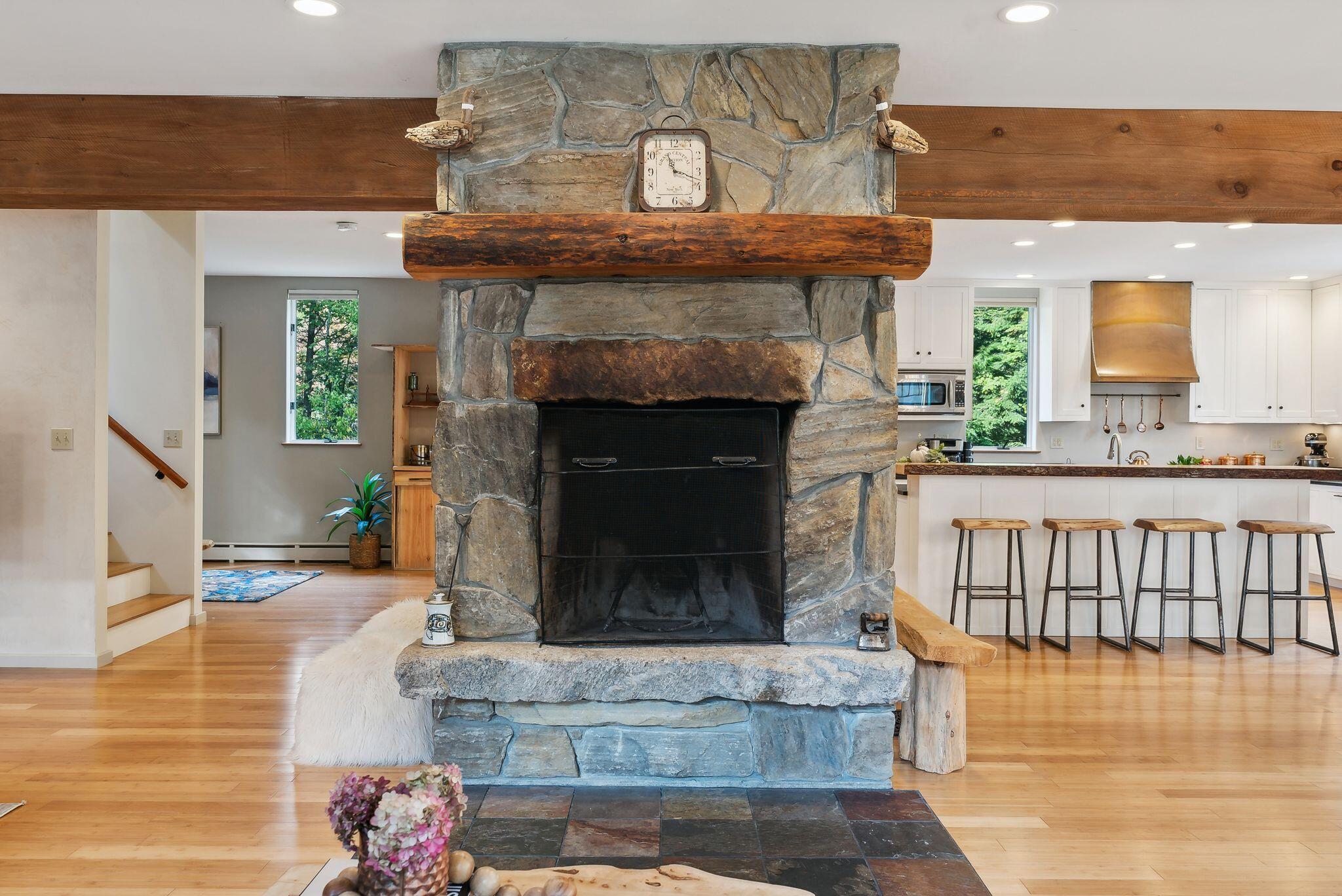 1363 Middle Road