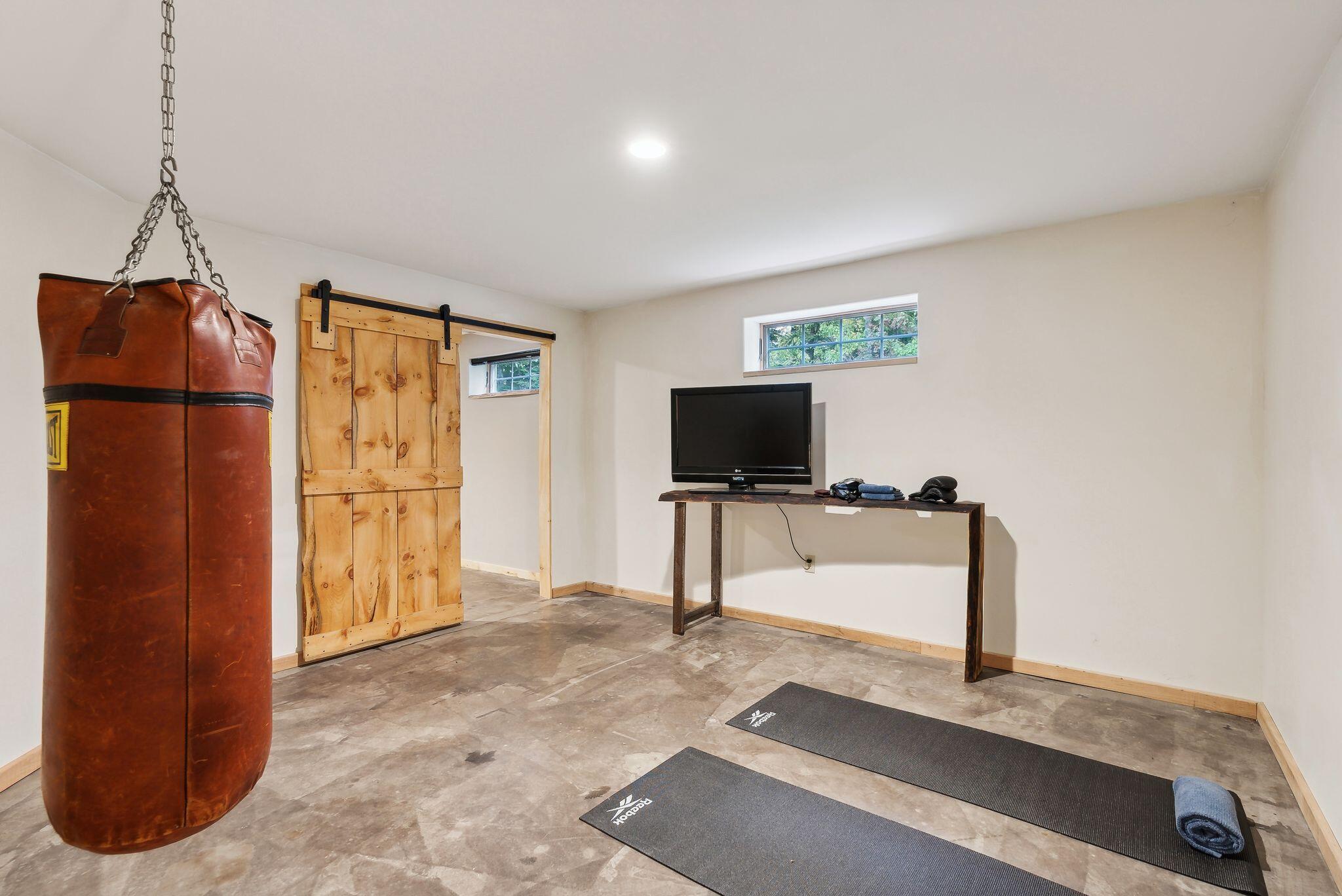1363 Middle Road
