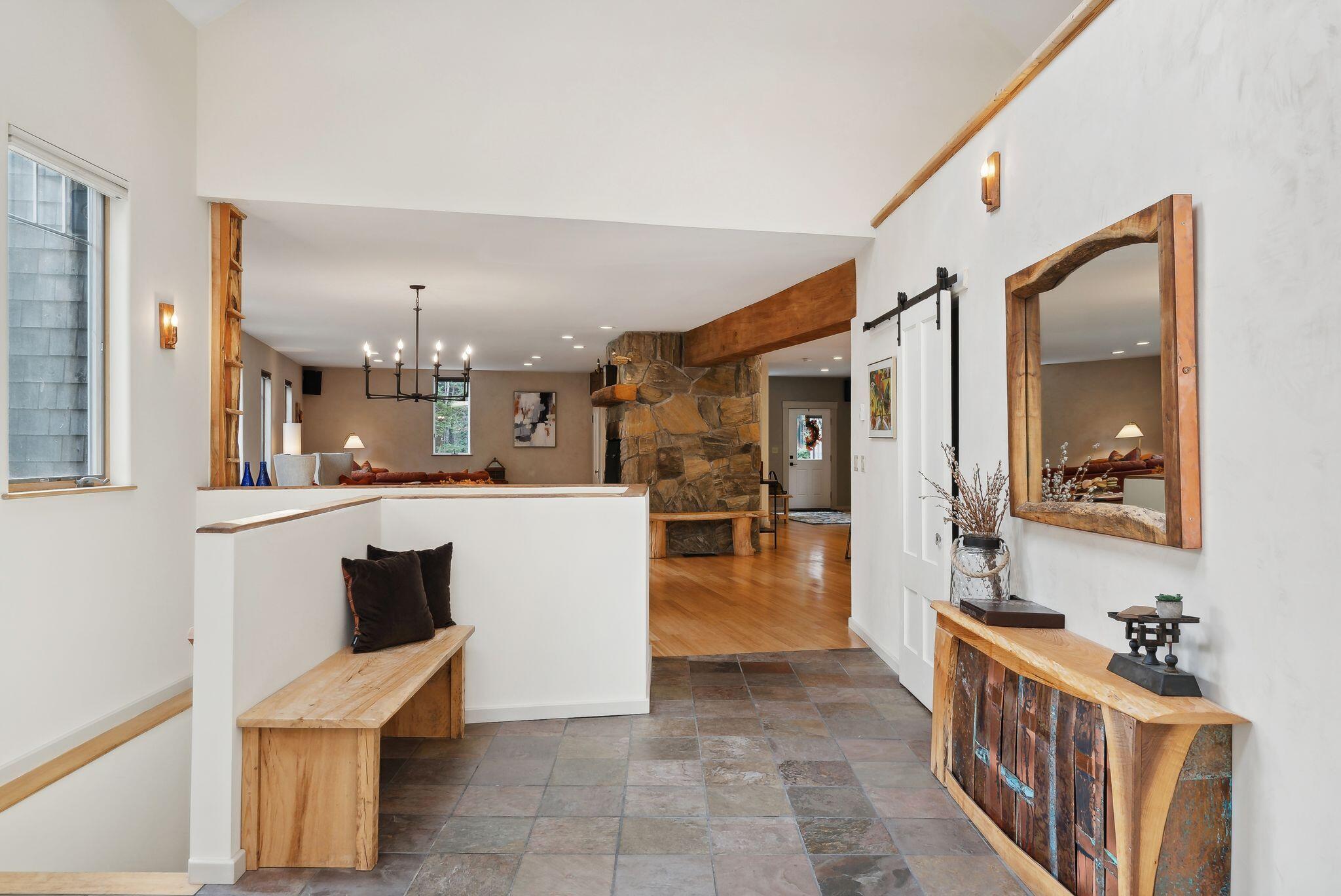 1363 Middle Road