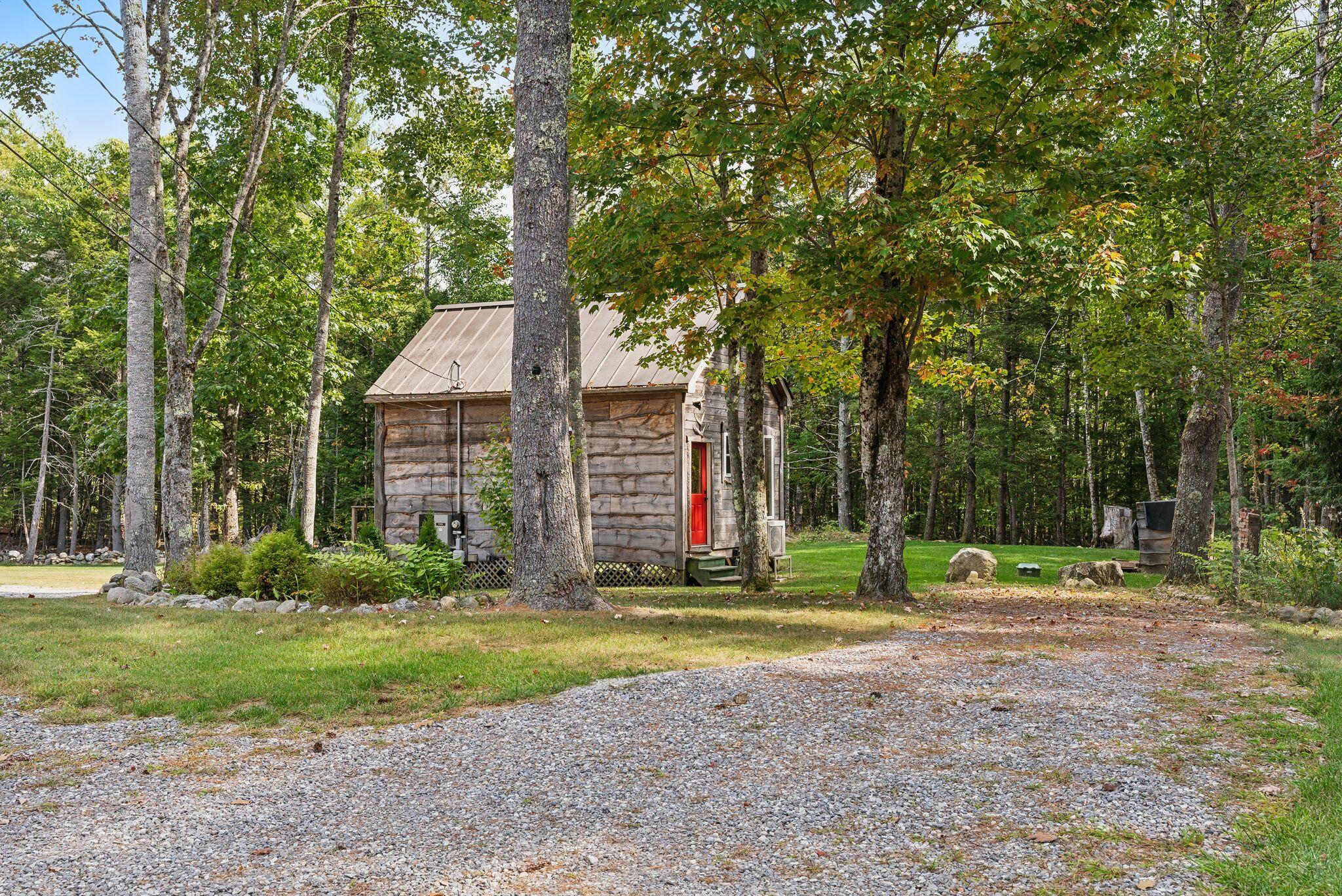 1363 Middle Road