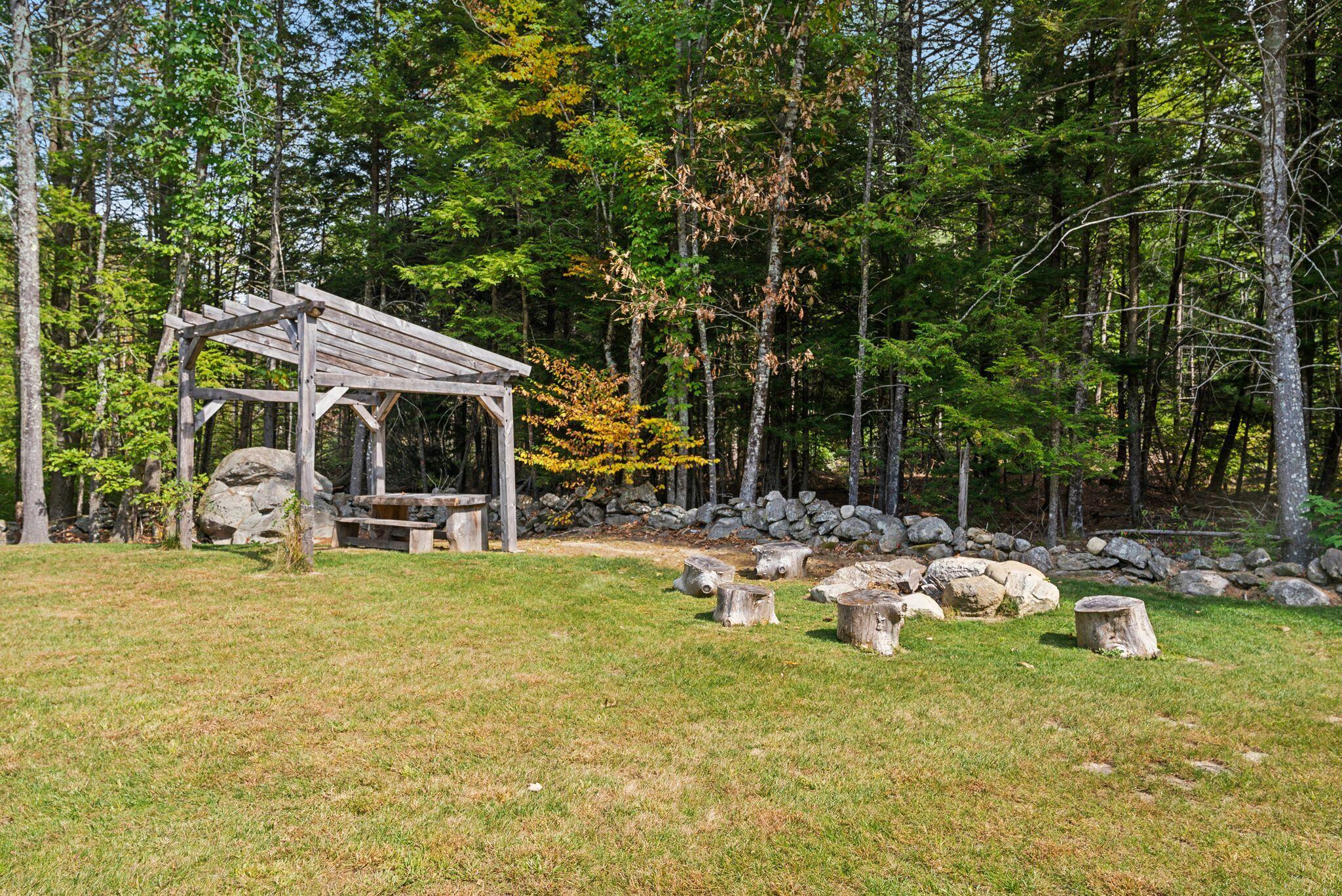1363 Middle Road