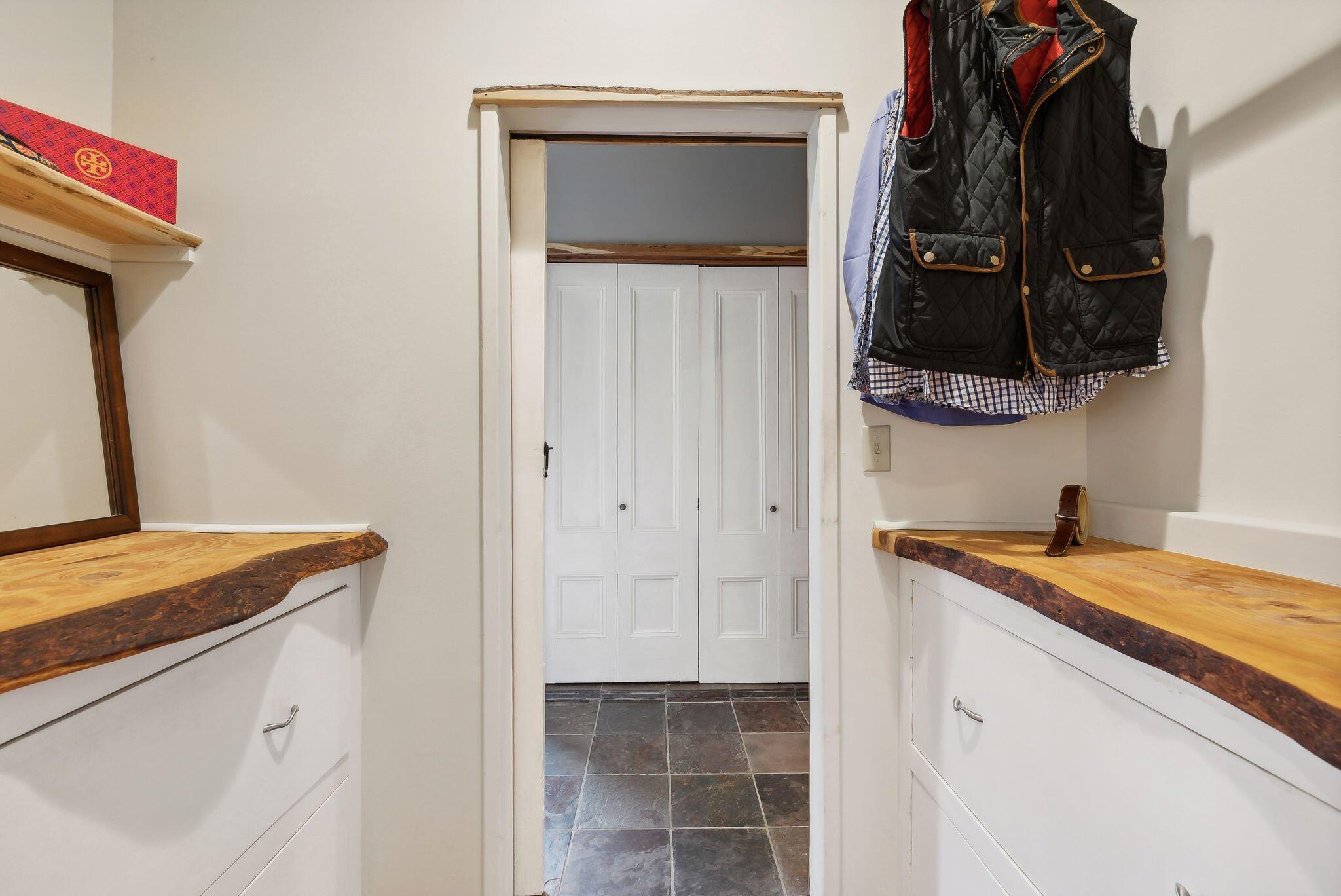 1363 Middle Road