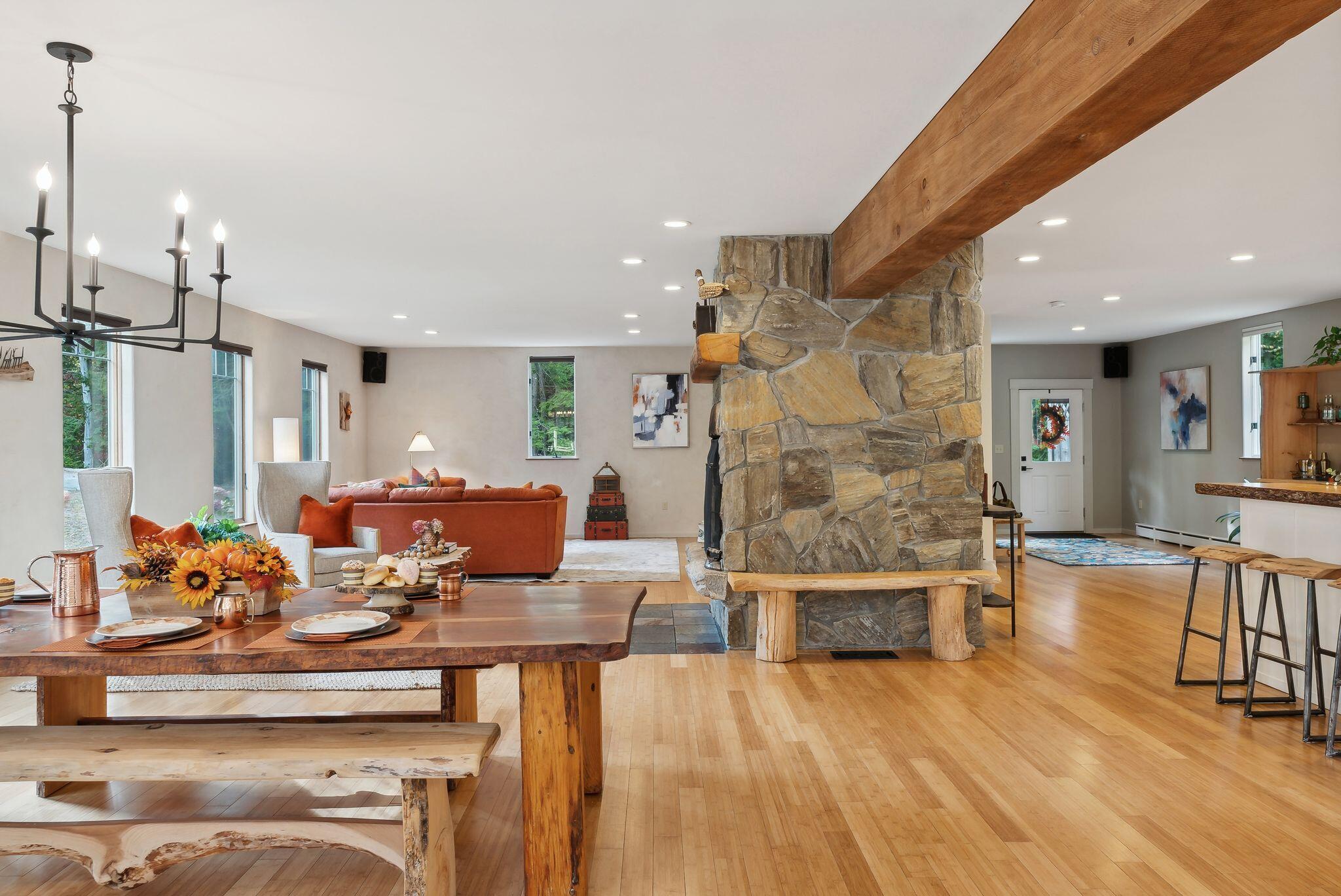 1363 Middle Road