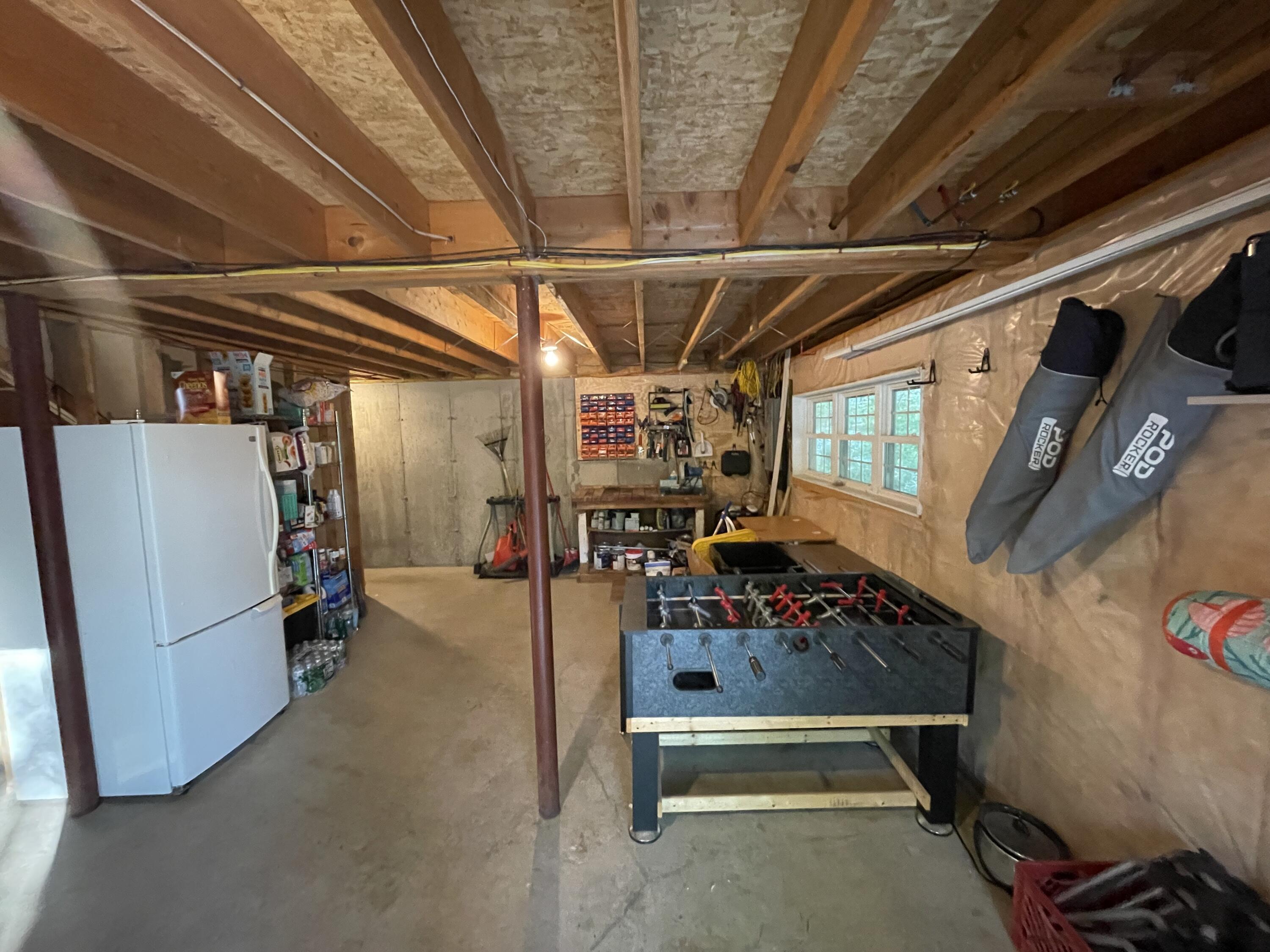 41 Lakeview Drive