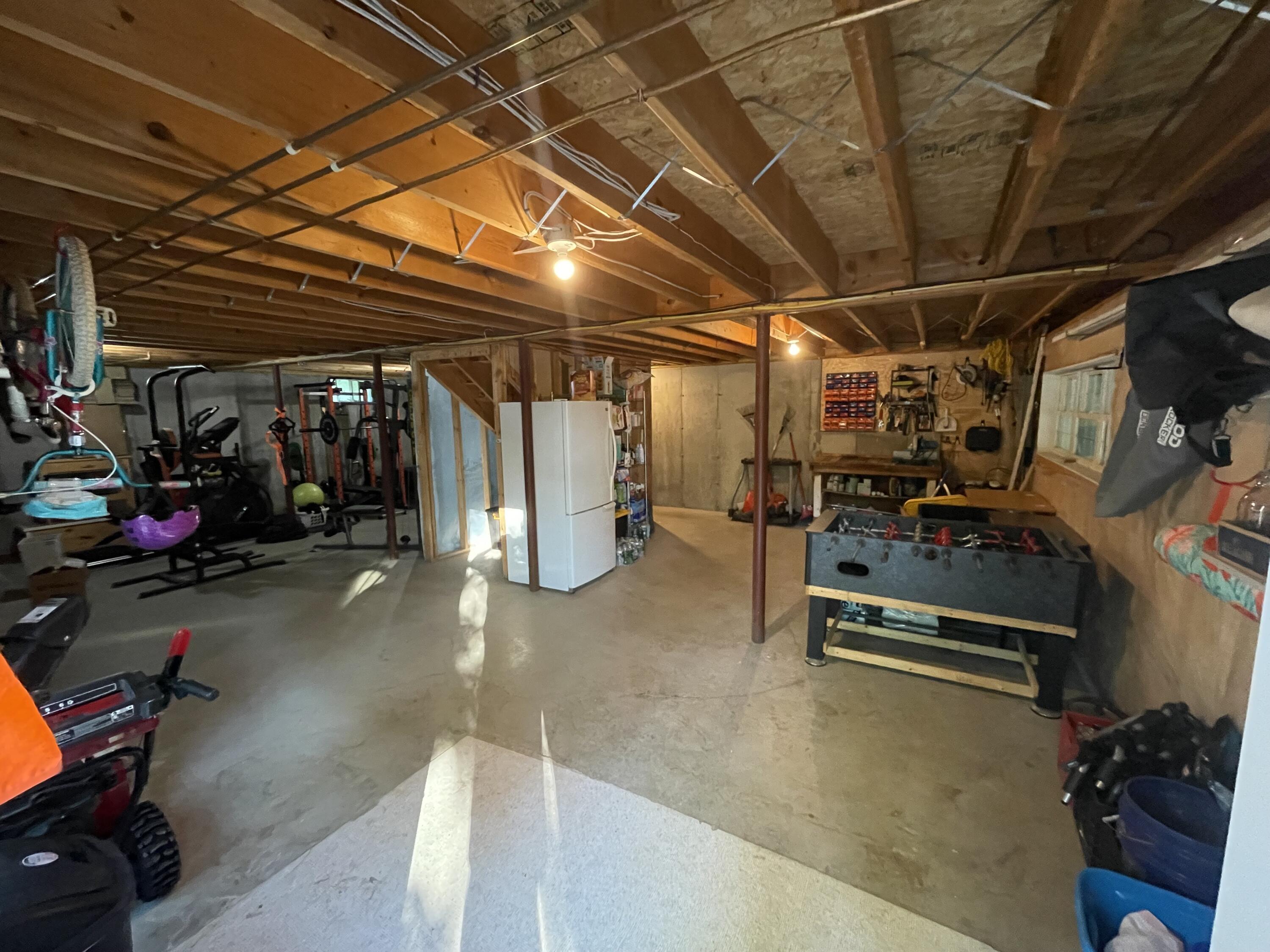 41 Lakeview Drive