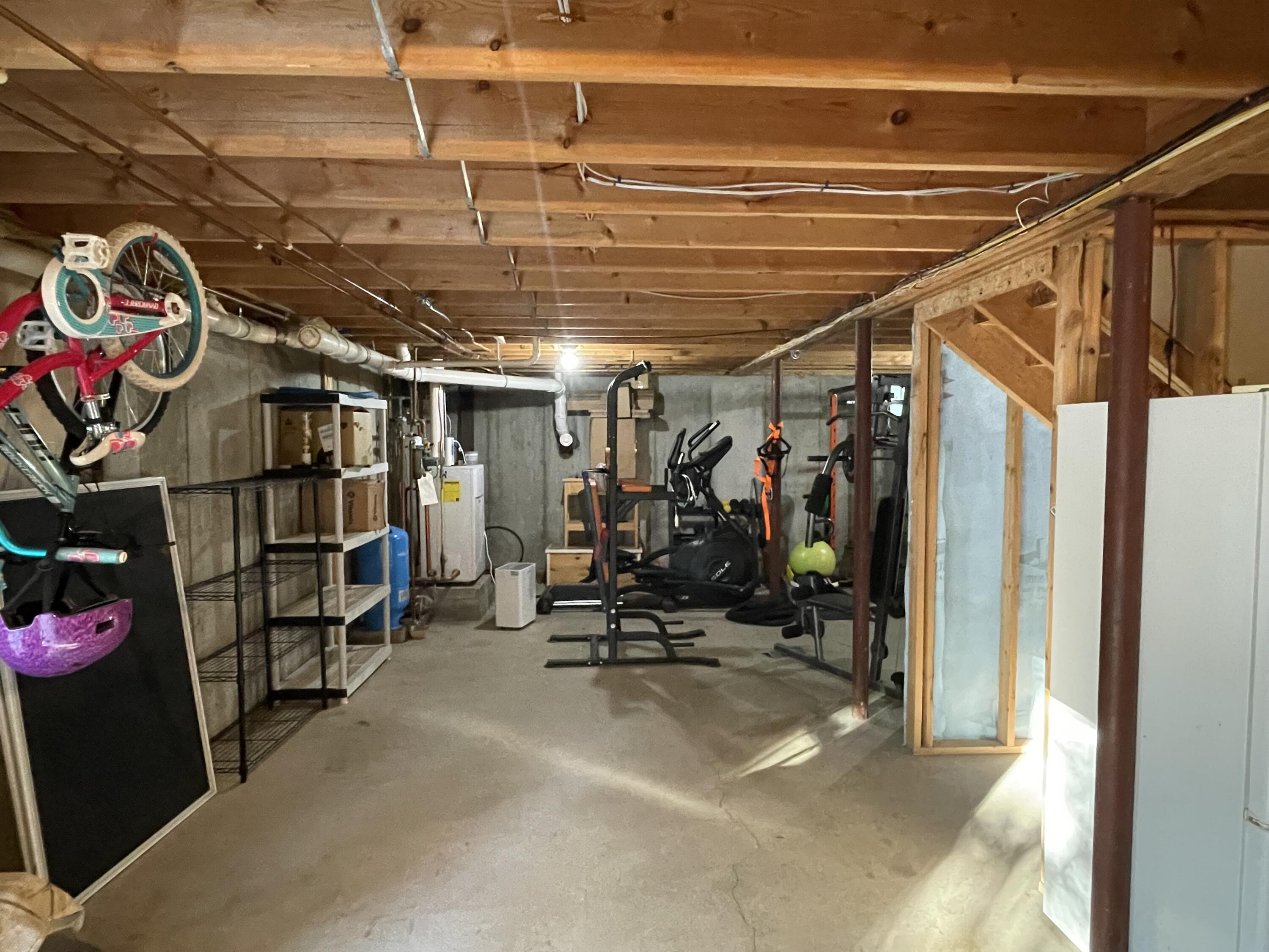 41 Lakeview Drive