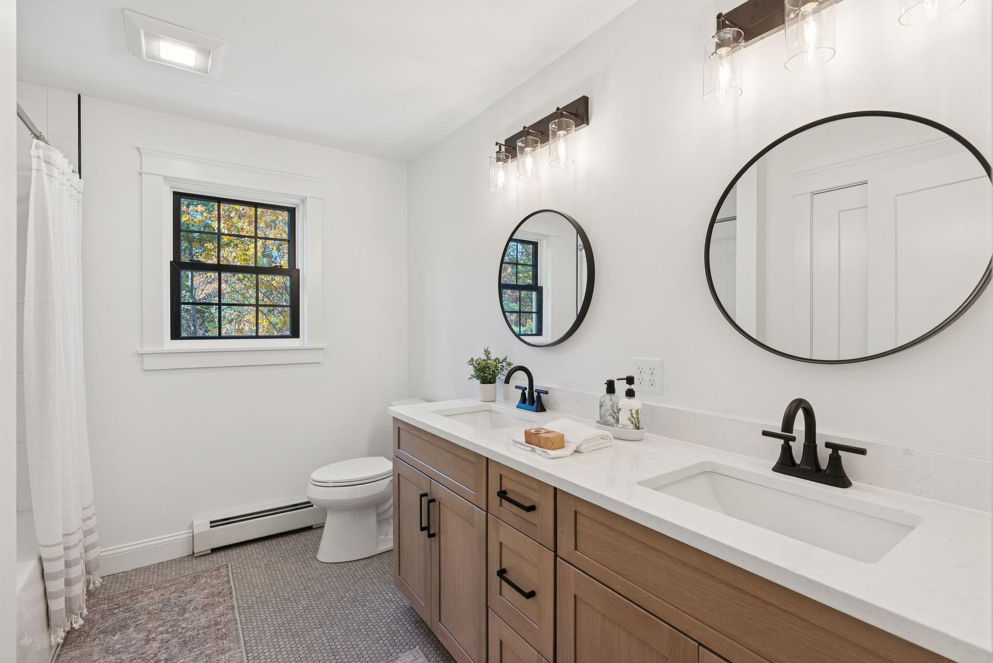 4 Furbish Lane, Kennebunk