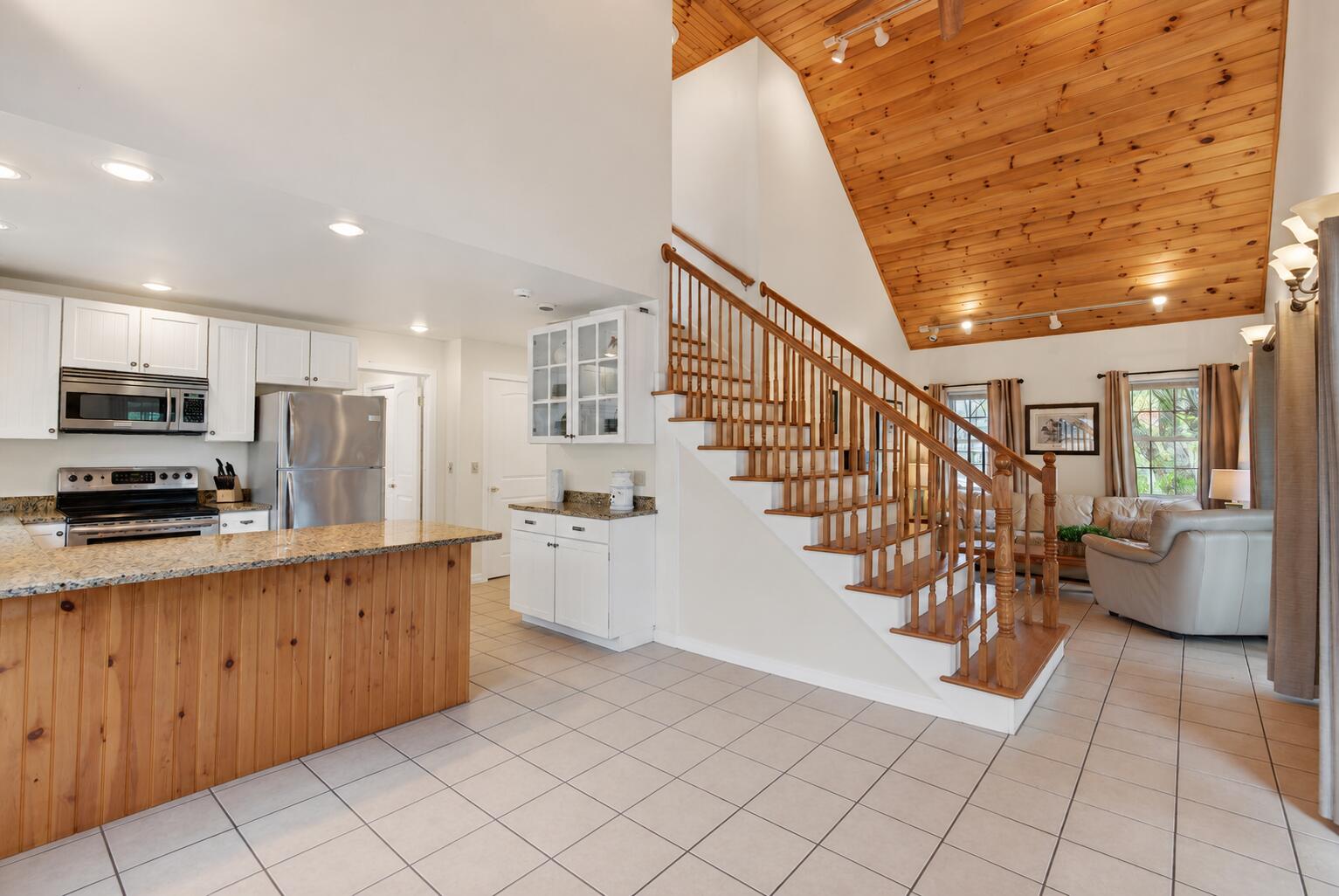 170 W Grand Avenue