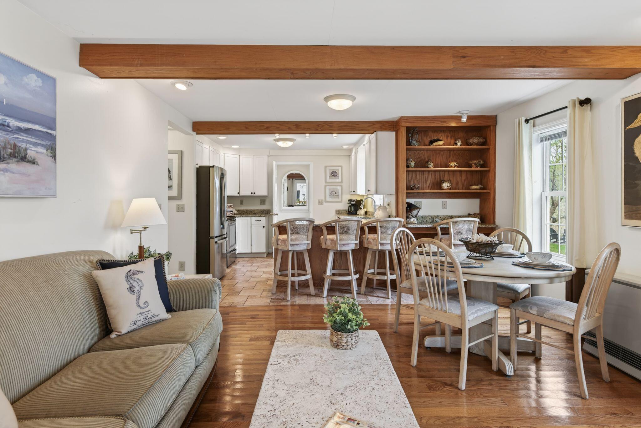 170 W Grand Avenue
