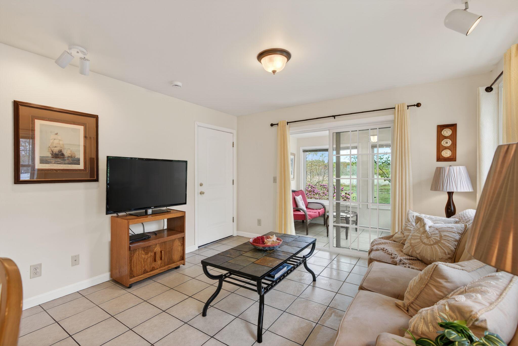 170 W Grand Avenue