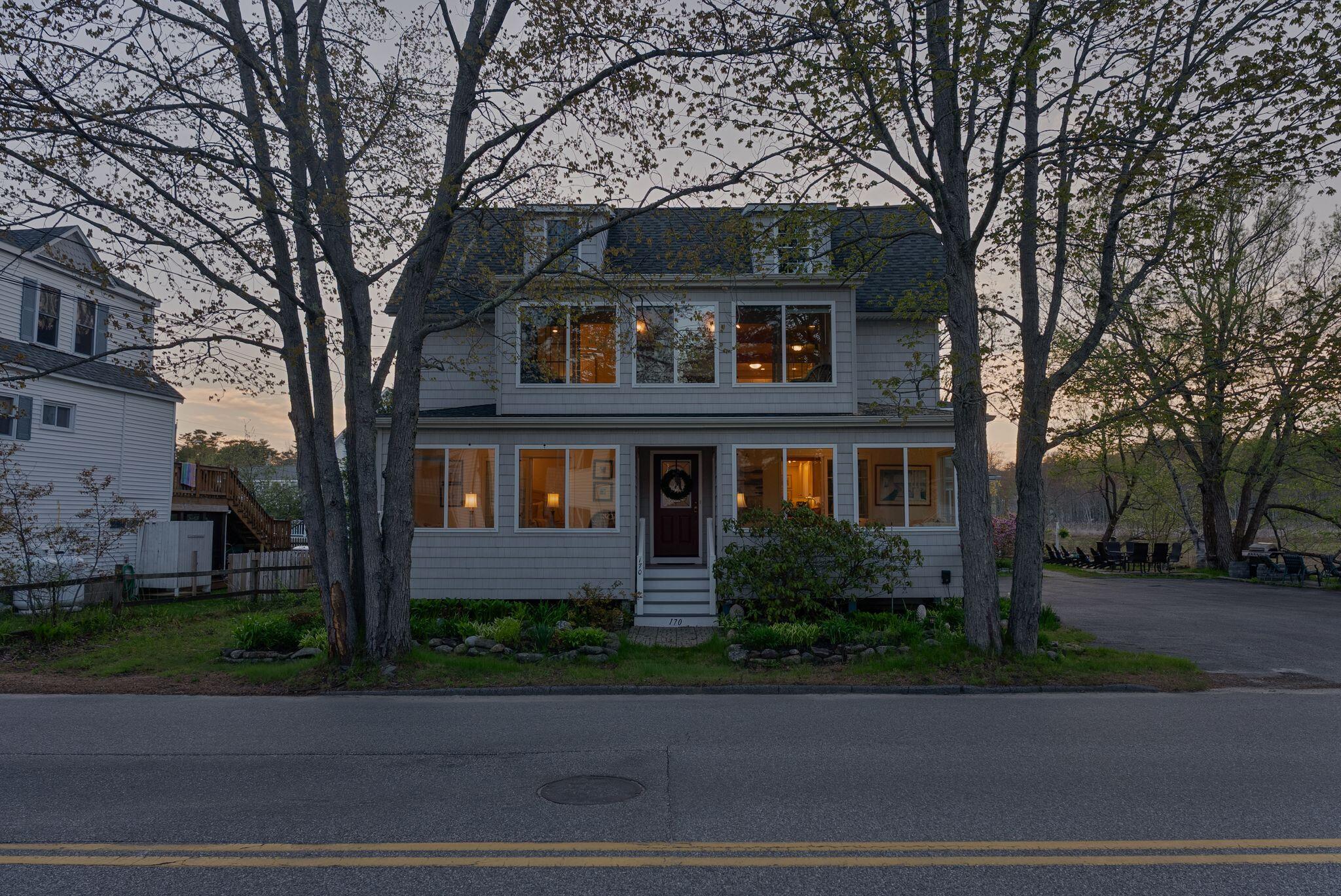 170 W Grand Avenue