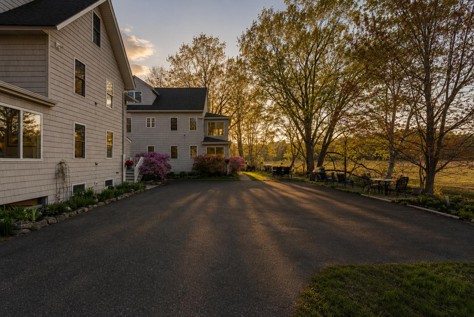170 W Grand Avenue