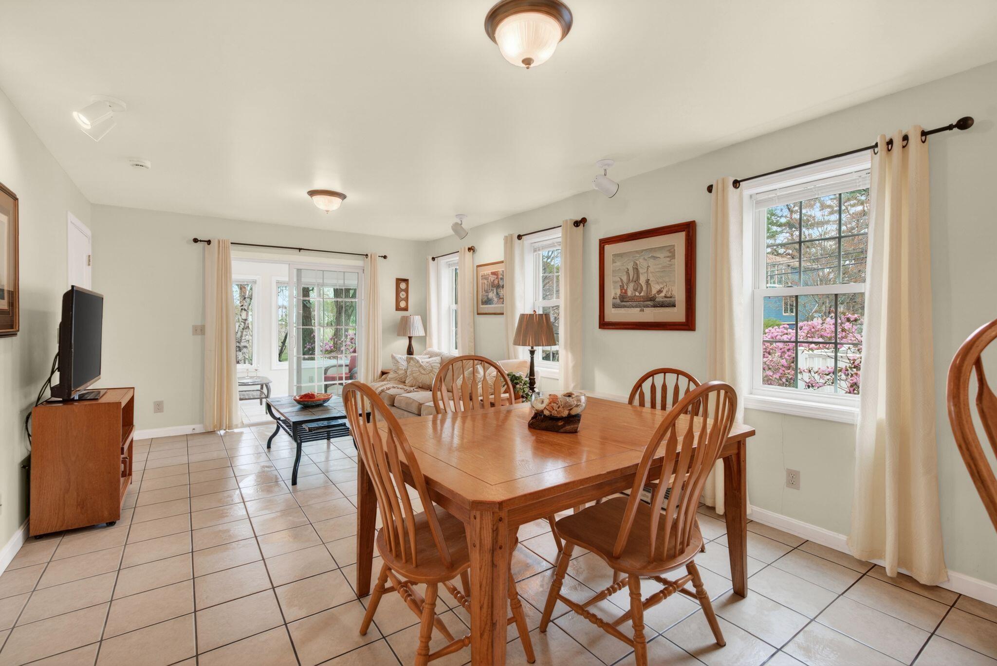 170 W Grand Avenue
