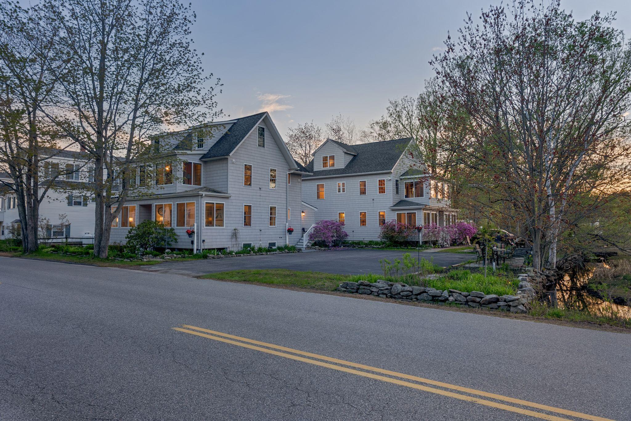 170 W Grand Avenue