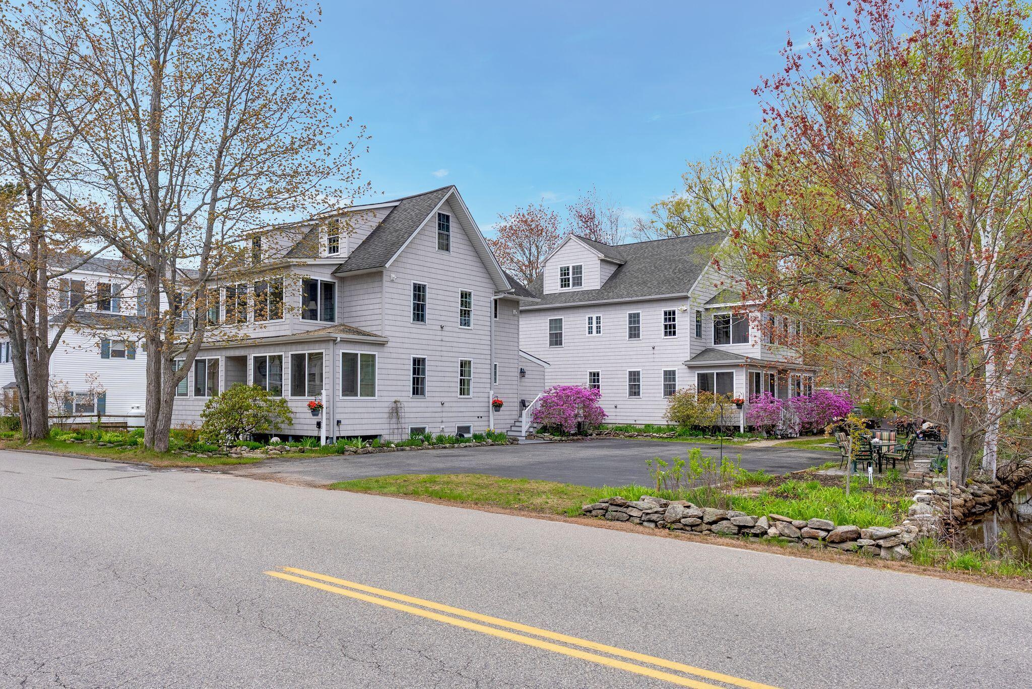 170 W Grand Avenue
