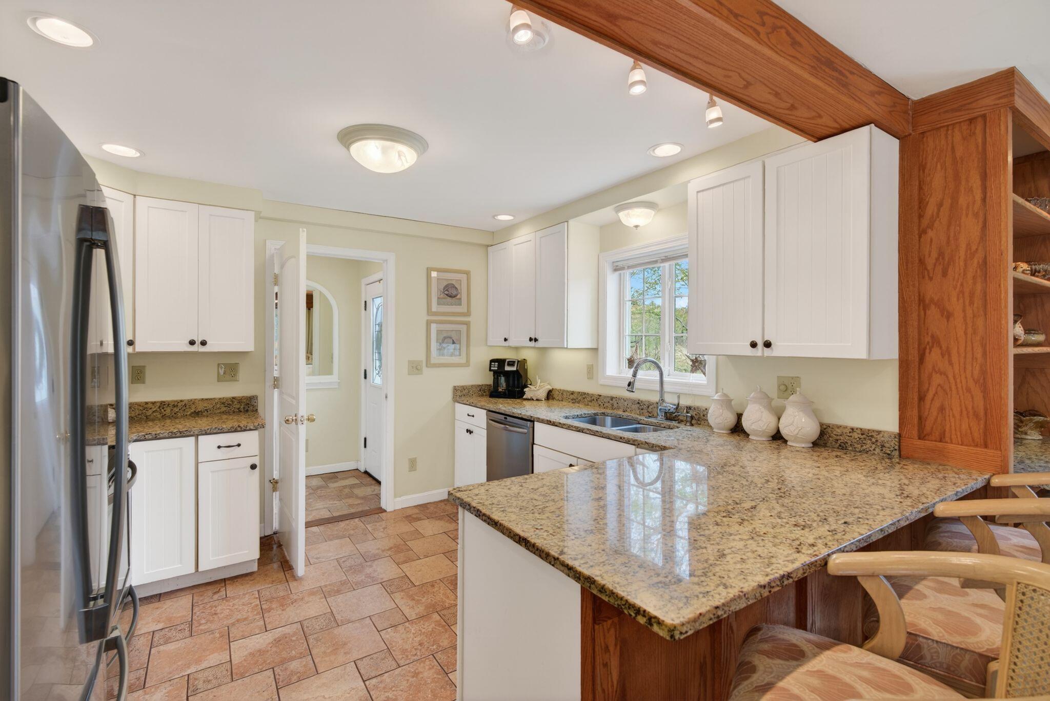 170 W Grand Avenue