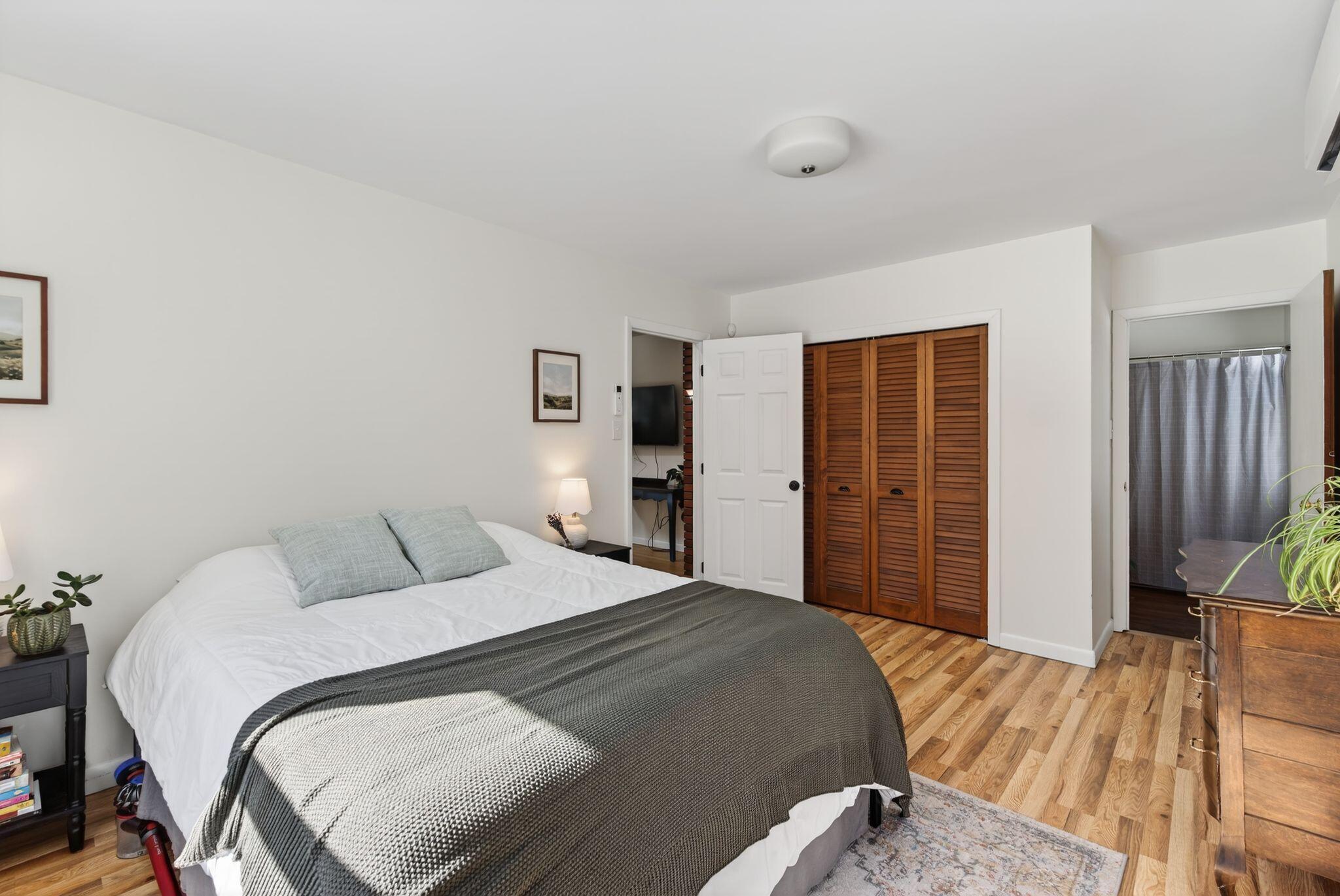 121 Six Rod Road