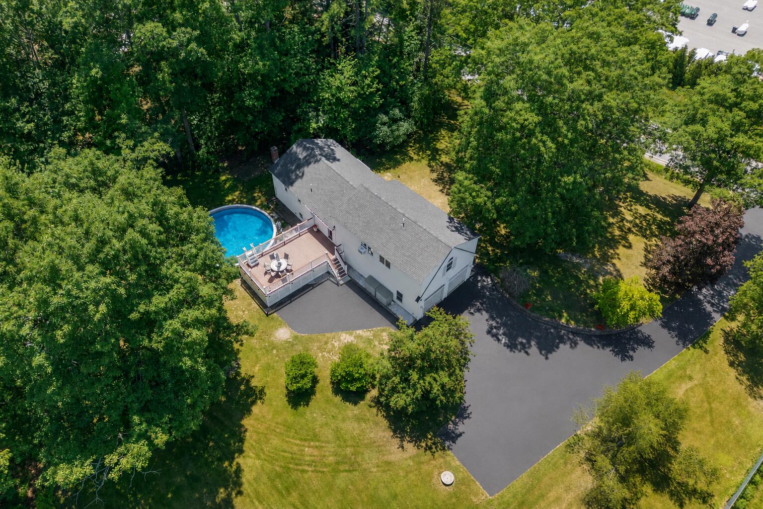 836 Old Post Road