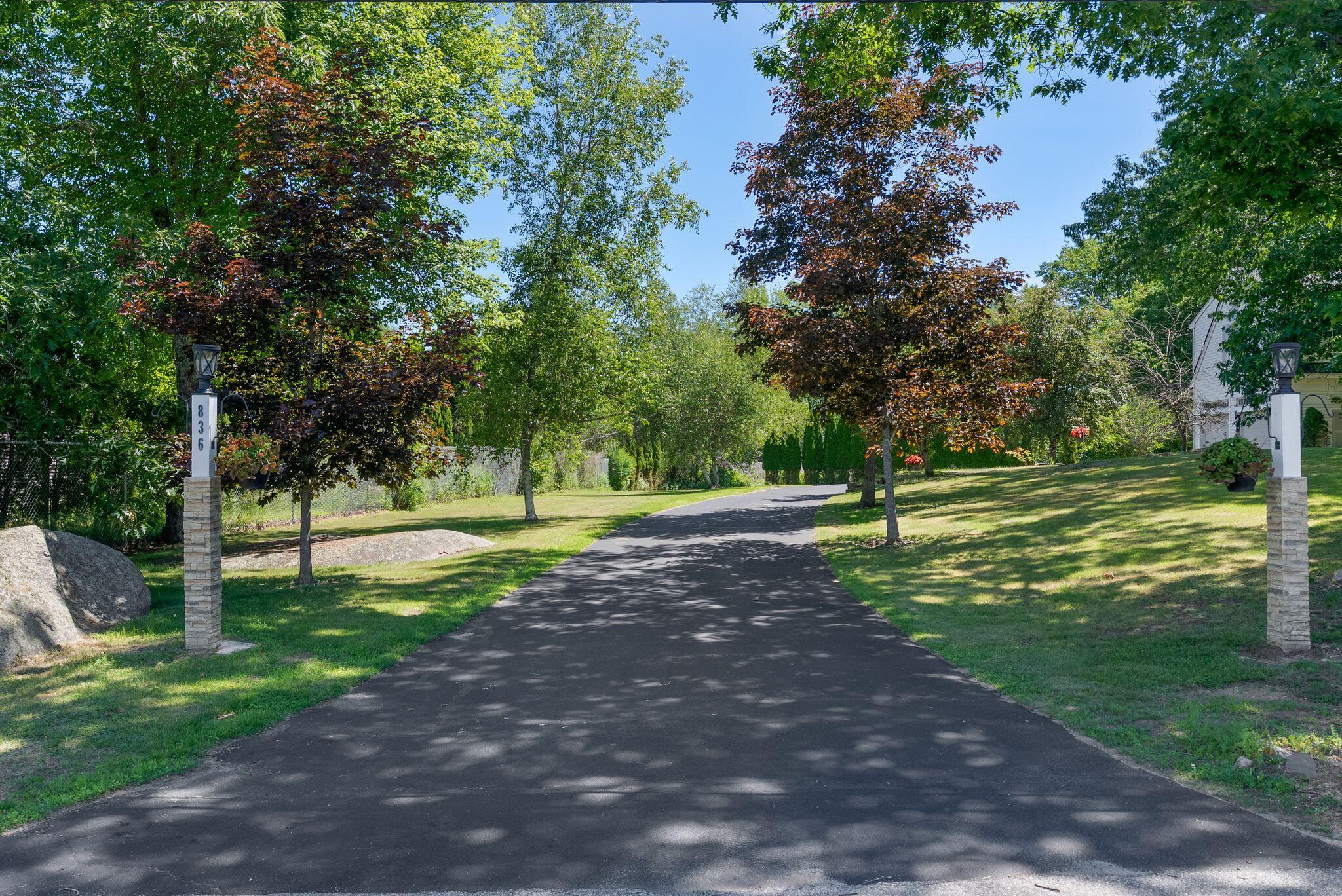 836 Old Post Road