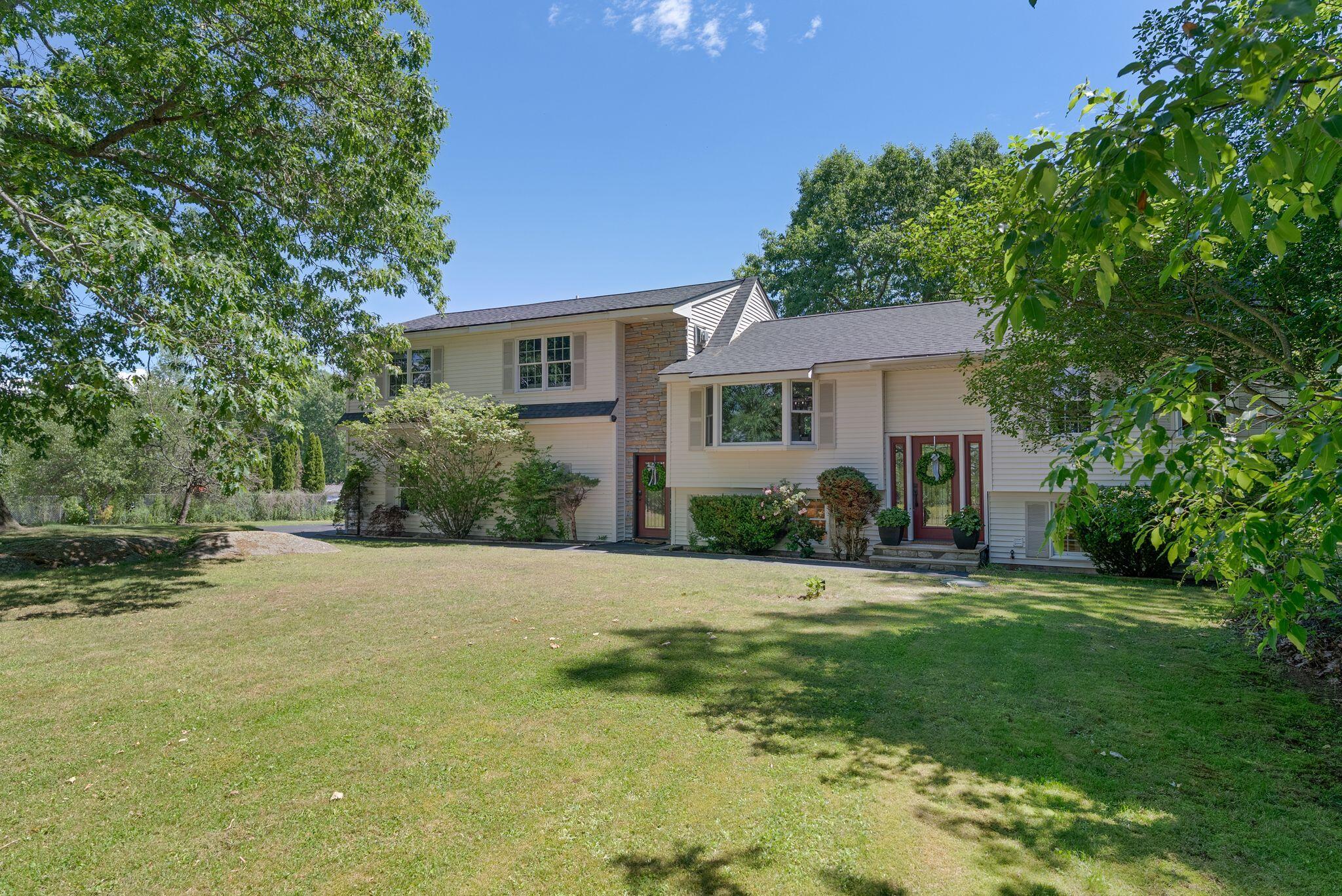 836 Old Post Road
