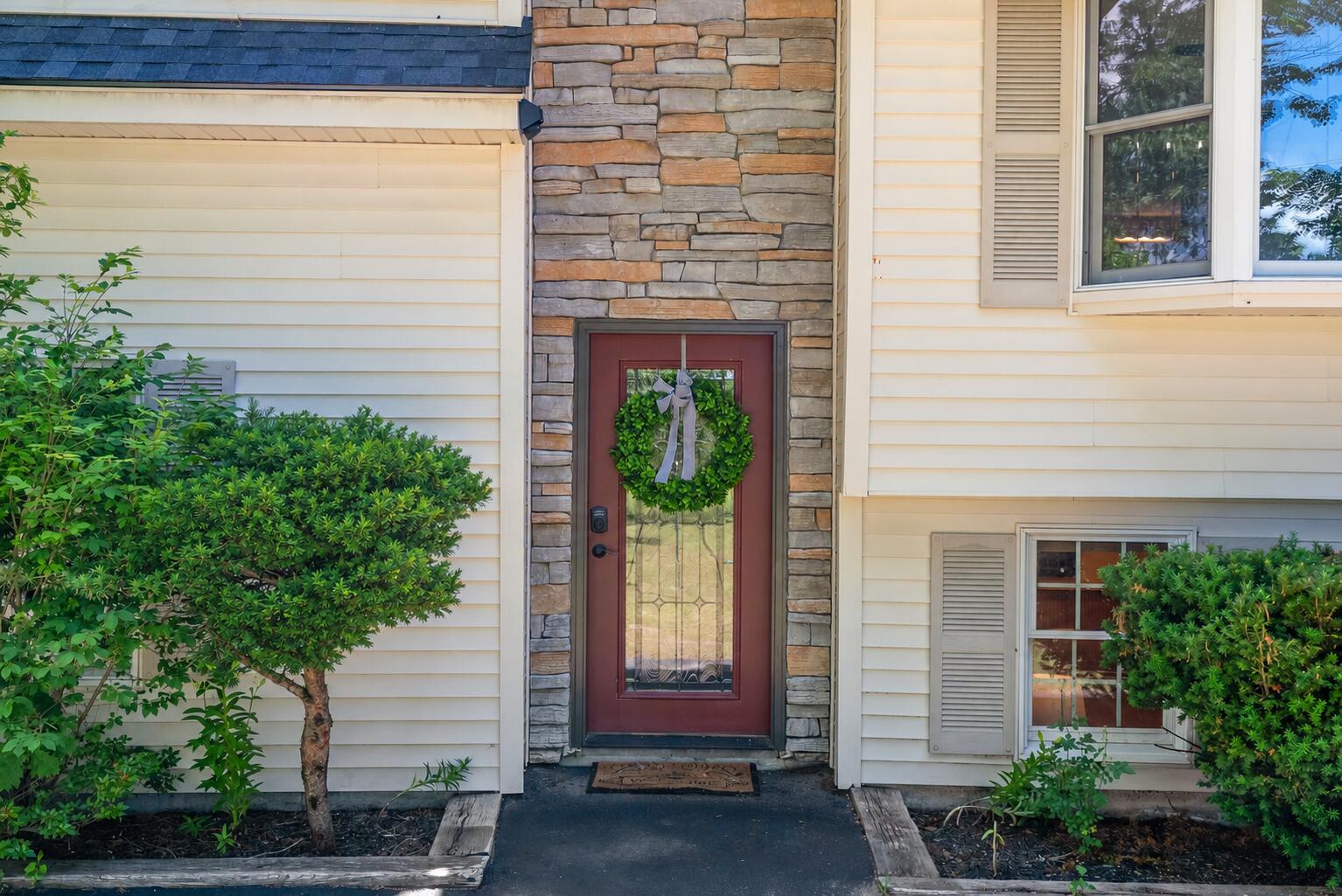 836 Old Post Road
