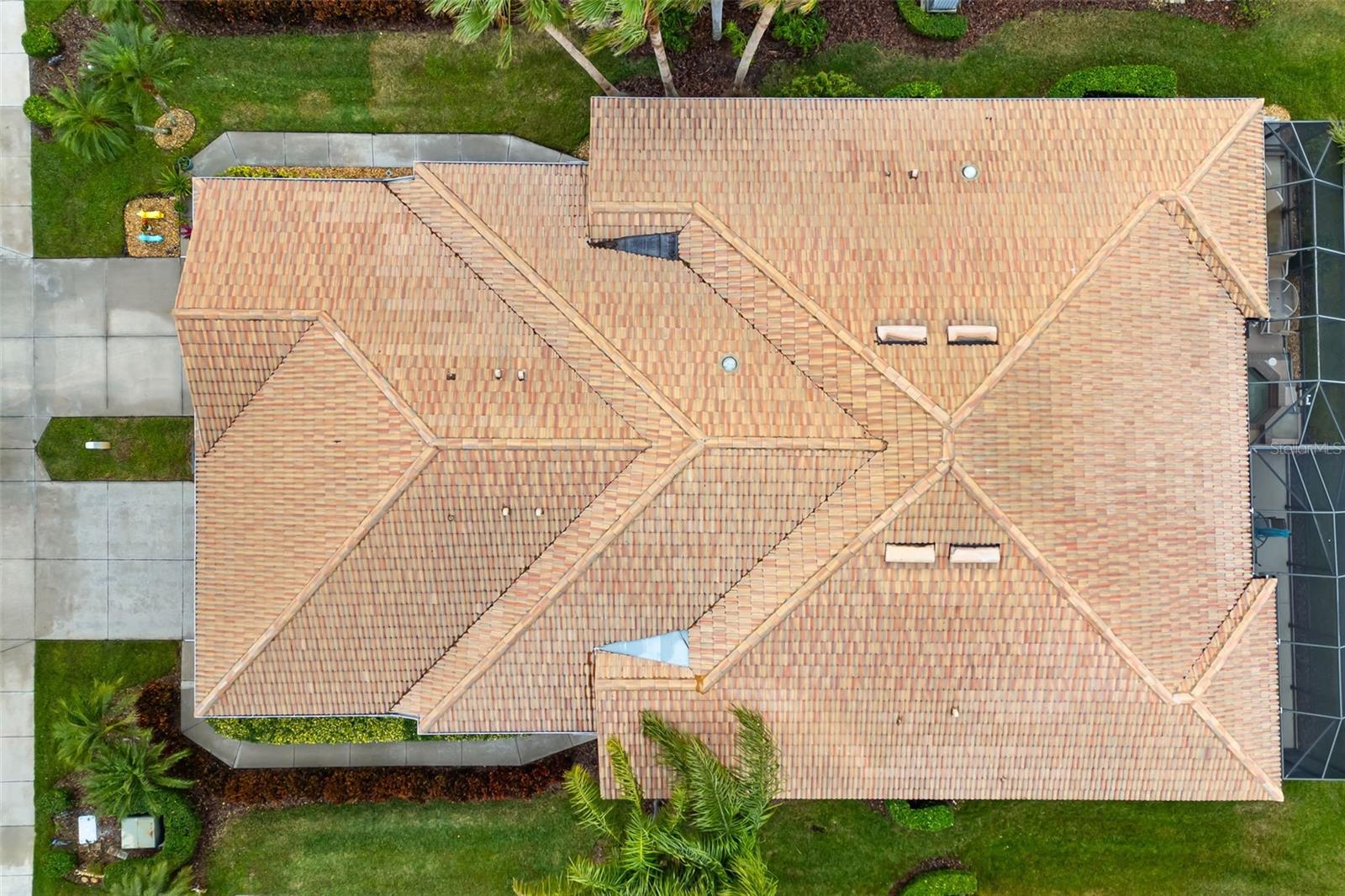 288 FAIRWAY ISLES LN