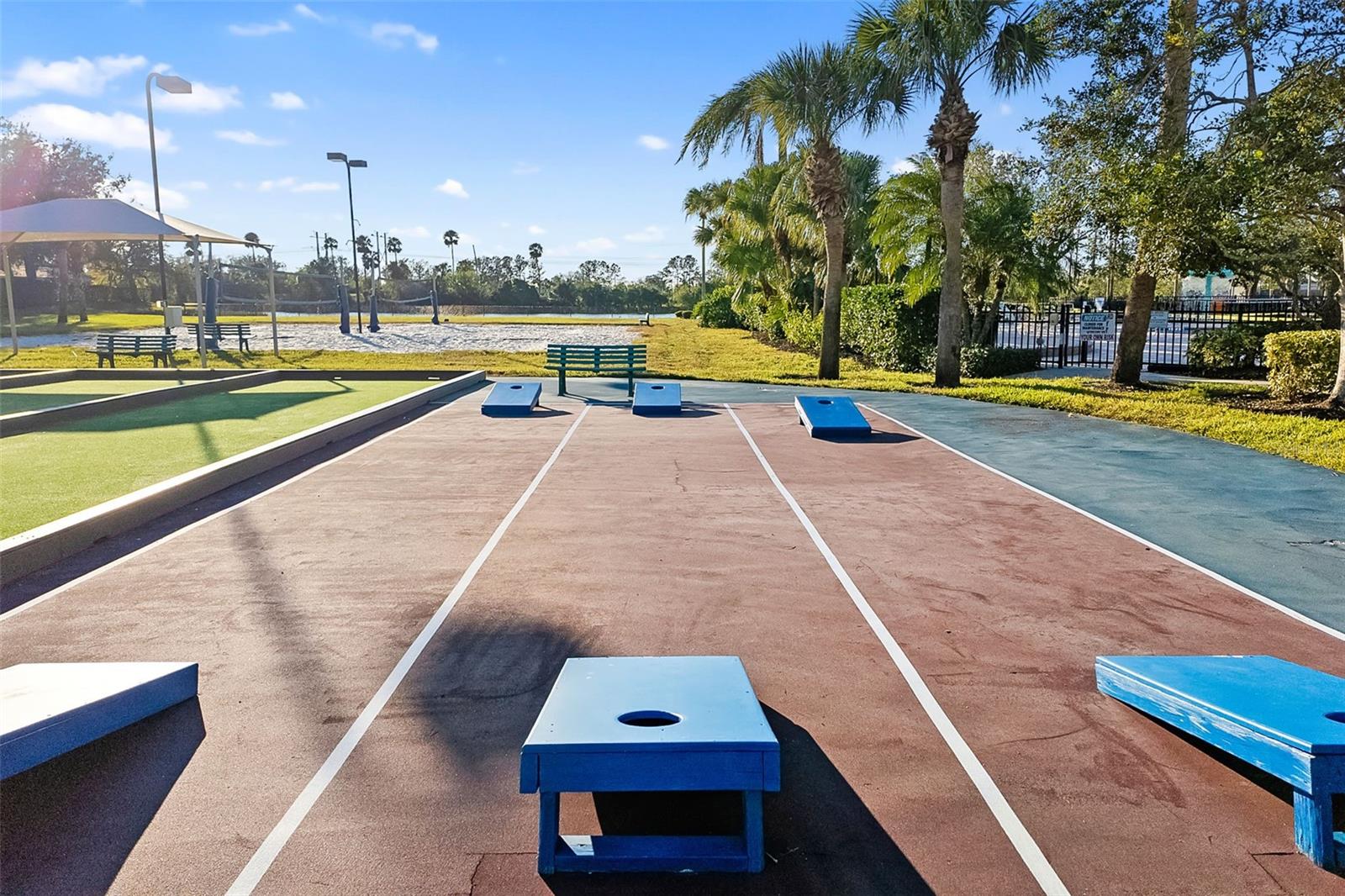 288 FAIRWAY ISLES LN