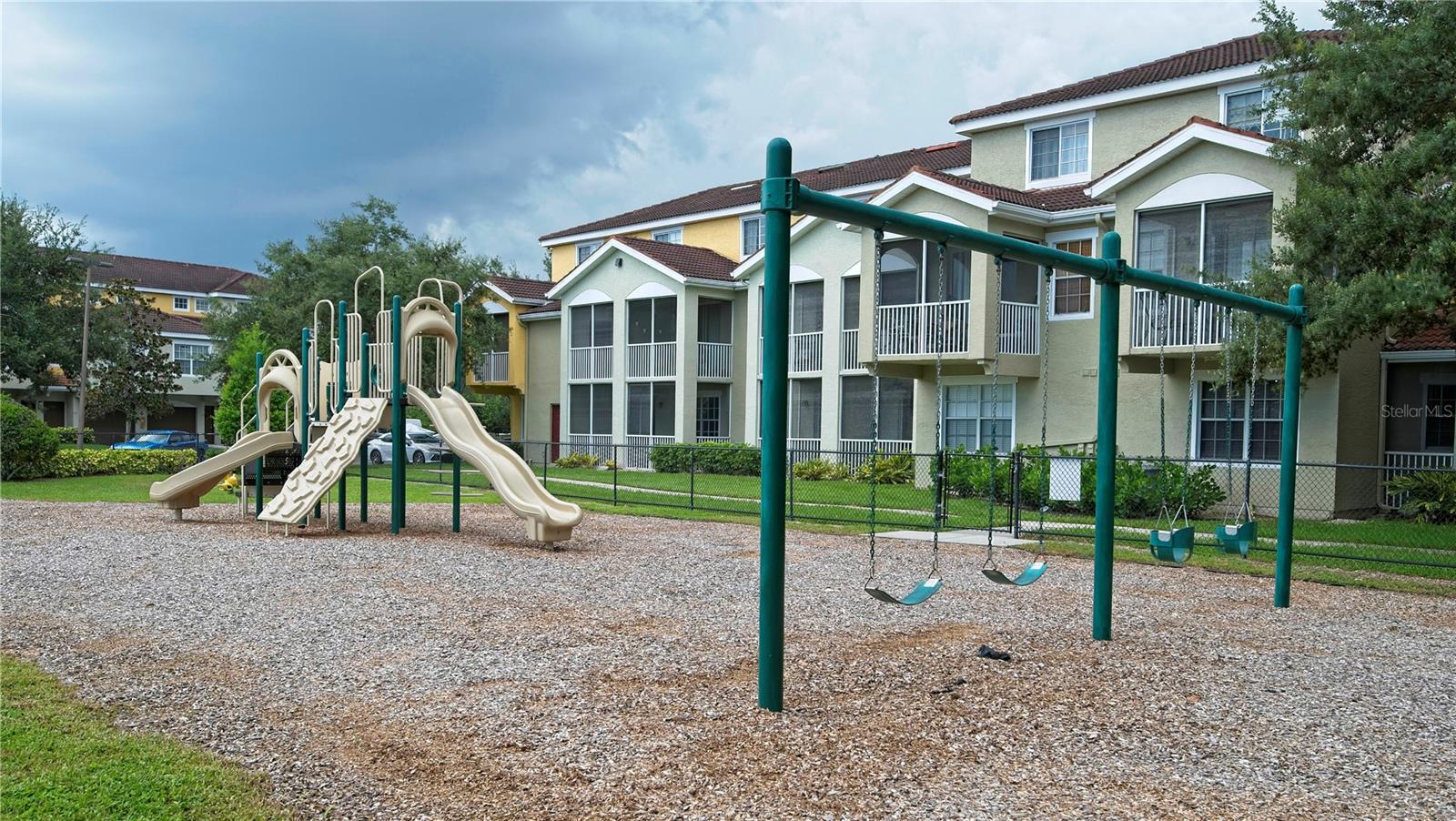 5551 BENTGRASS DR #11-303