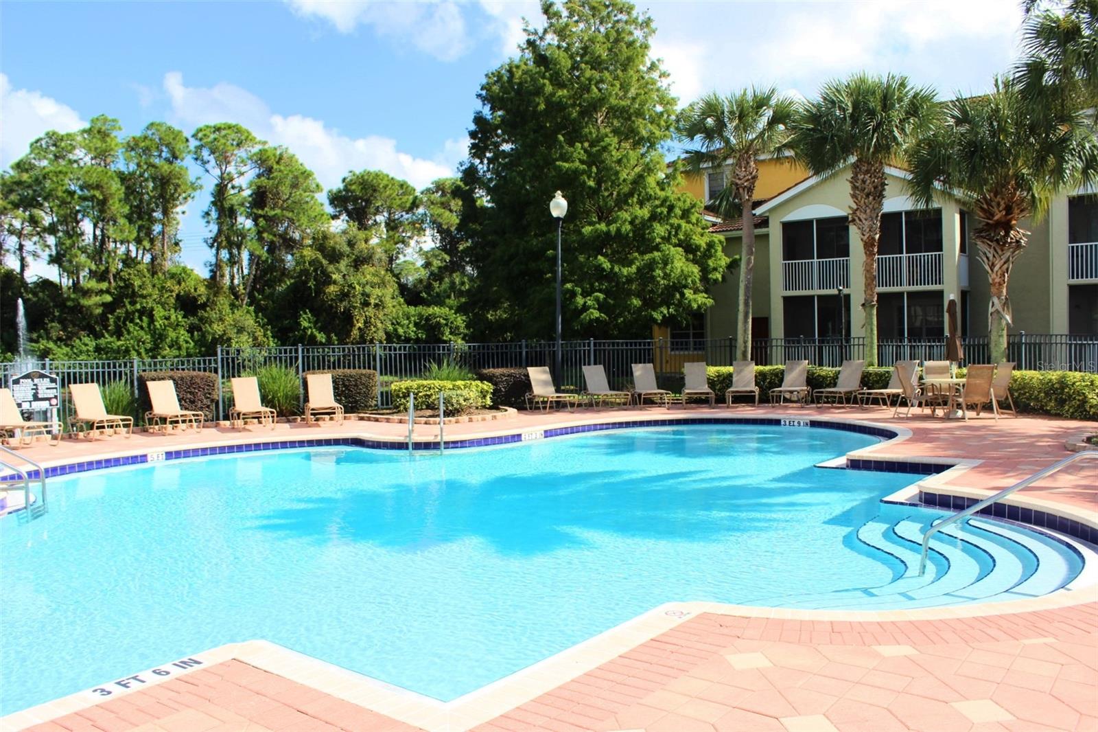 5551 BENTGRASS DR #11-303